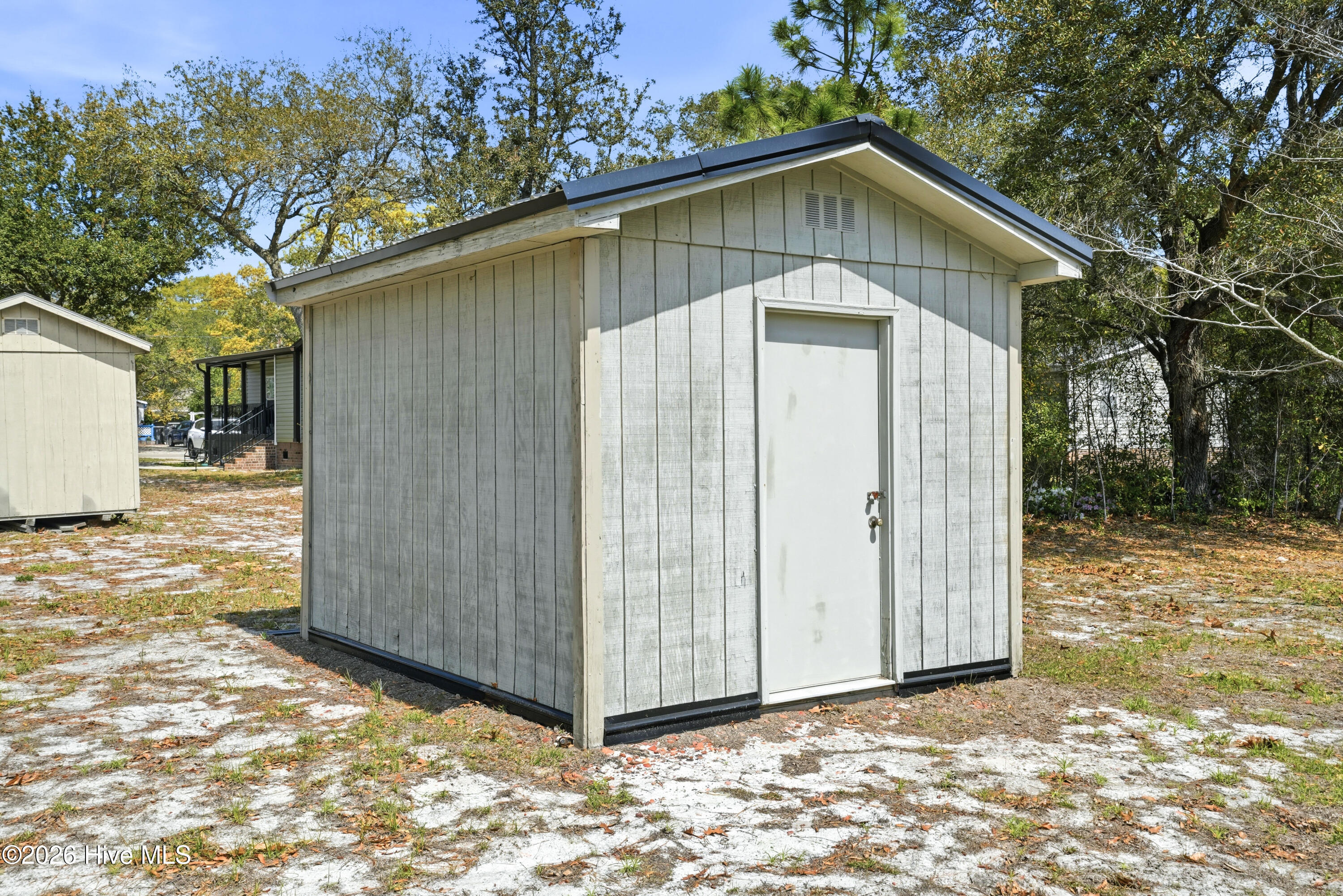 100565641 | Photo 48