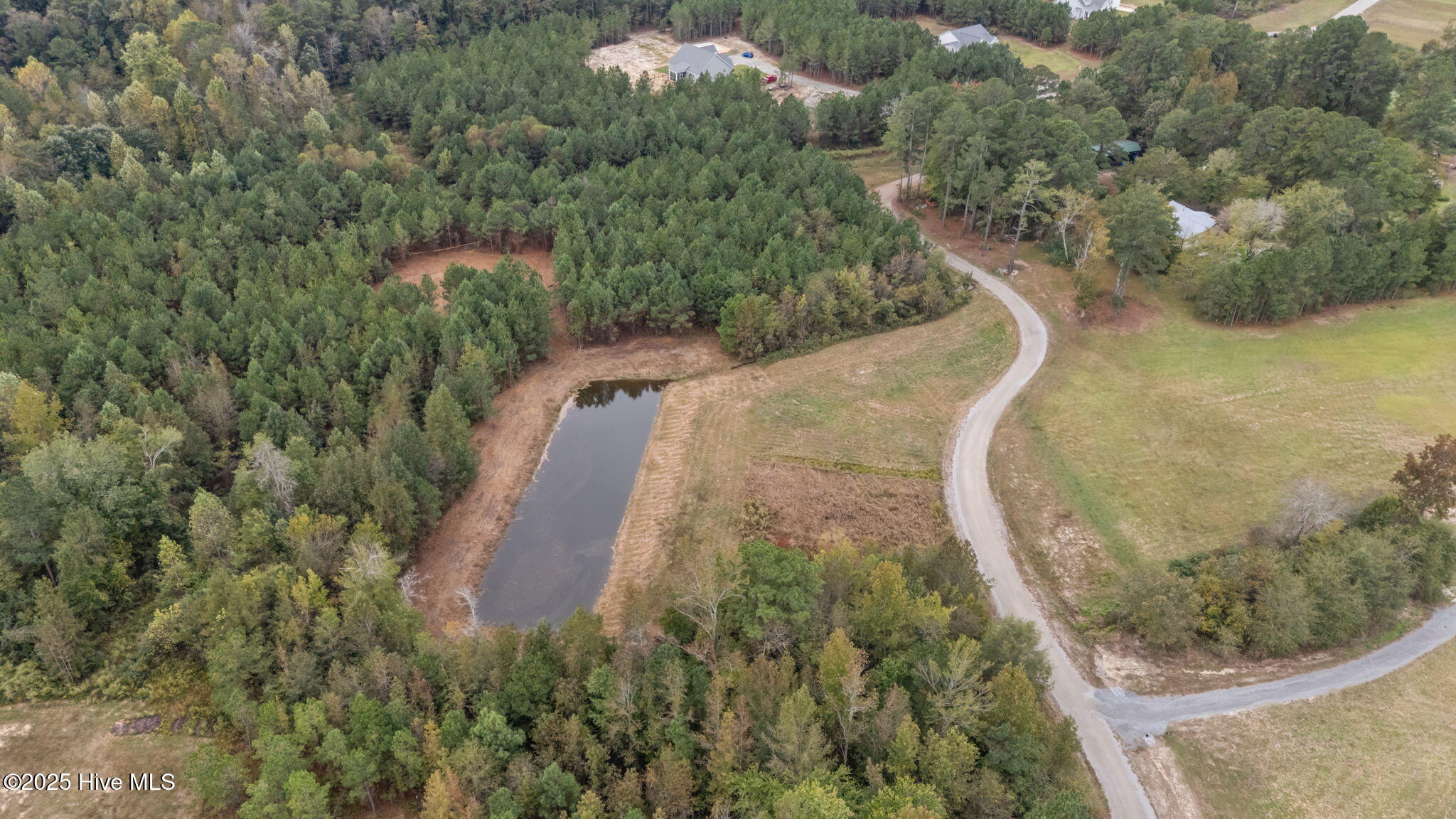 150 Hickory Pointer Way