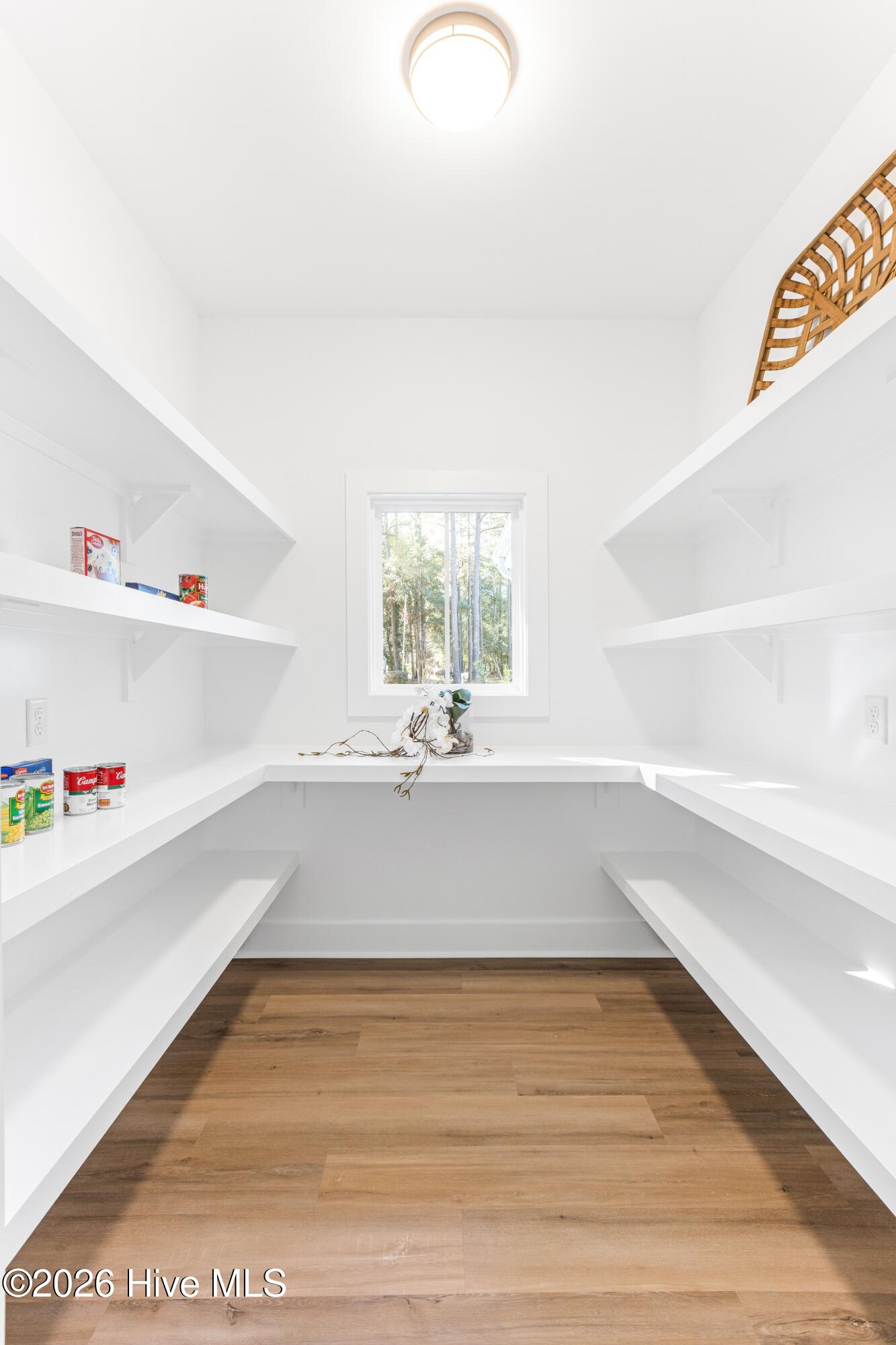 100547526 | Photo 19