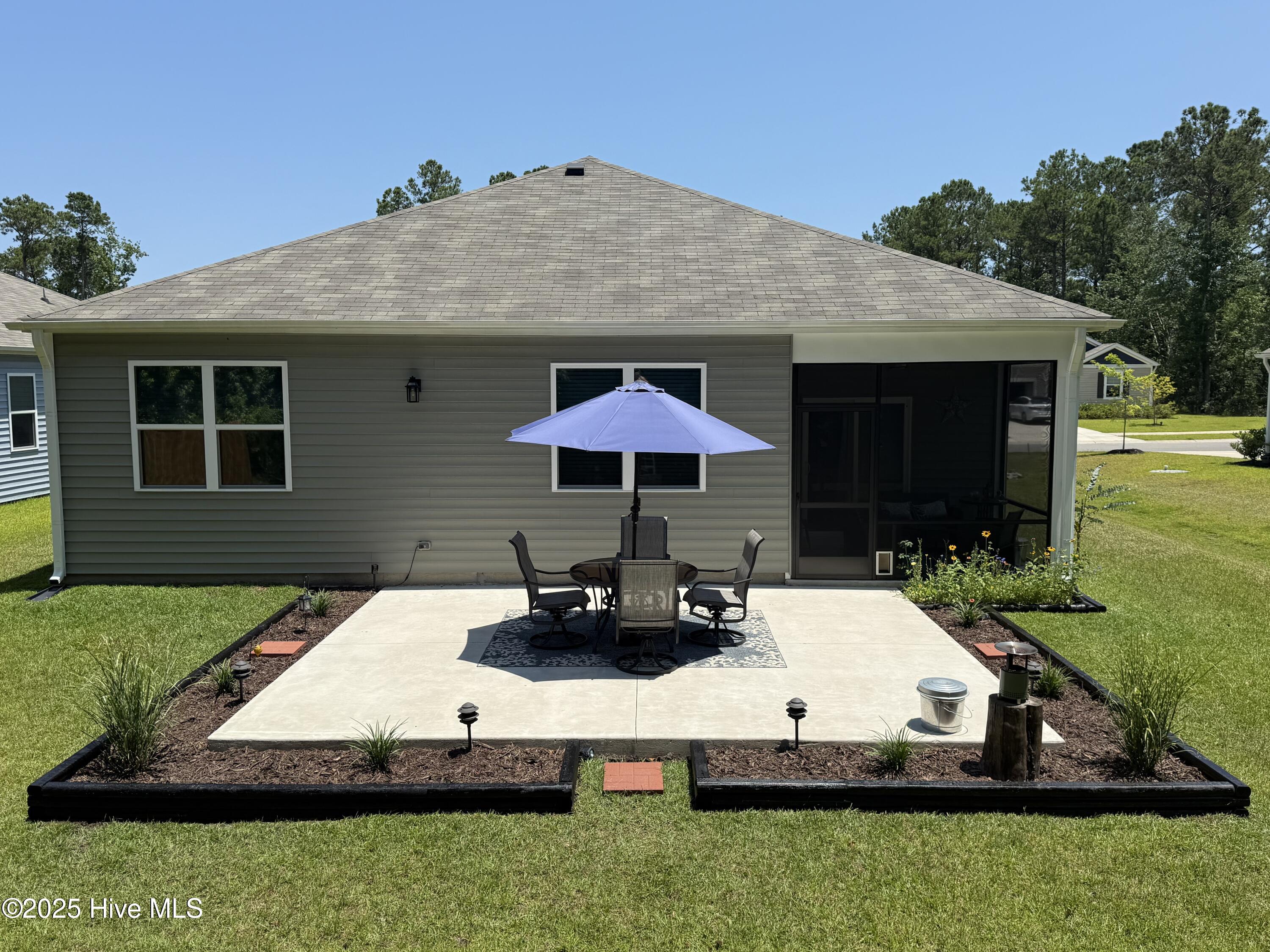 100539995 | Photo 47