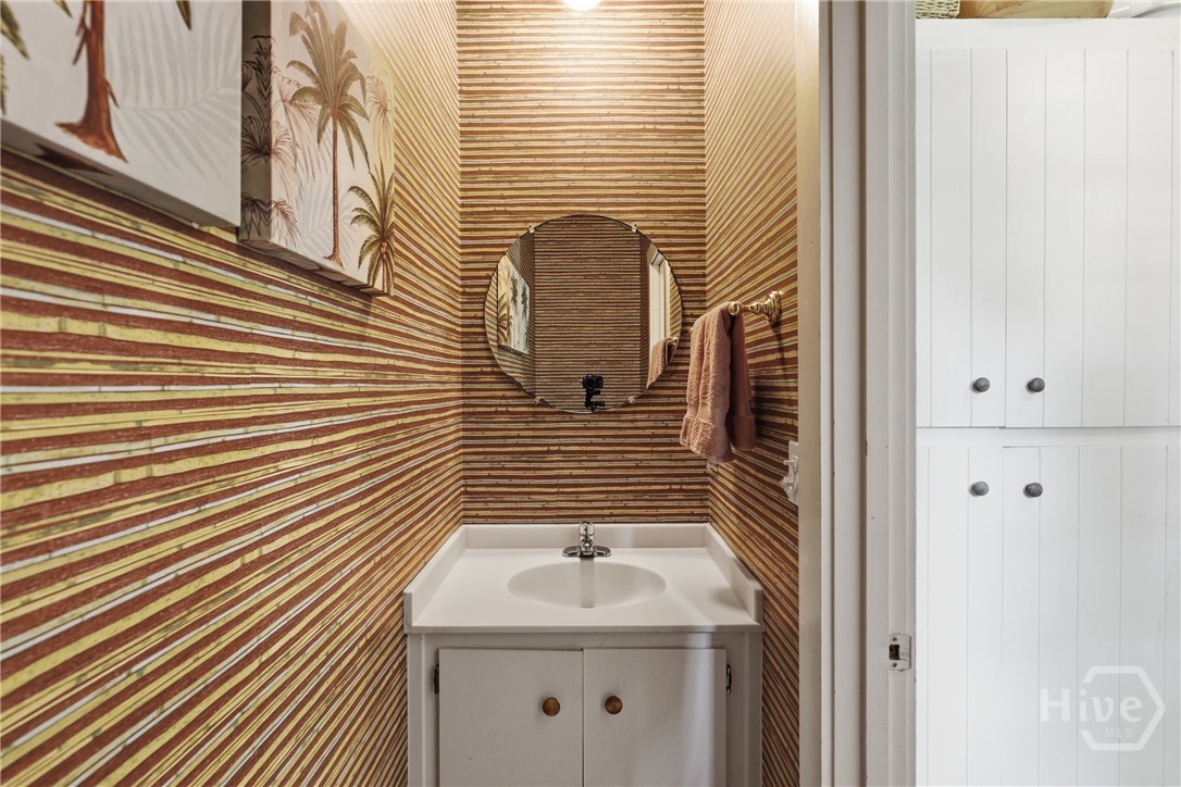 402 E 44th Street, Savannah, GA, 31405