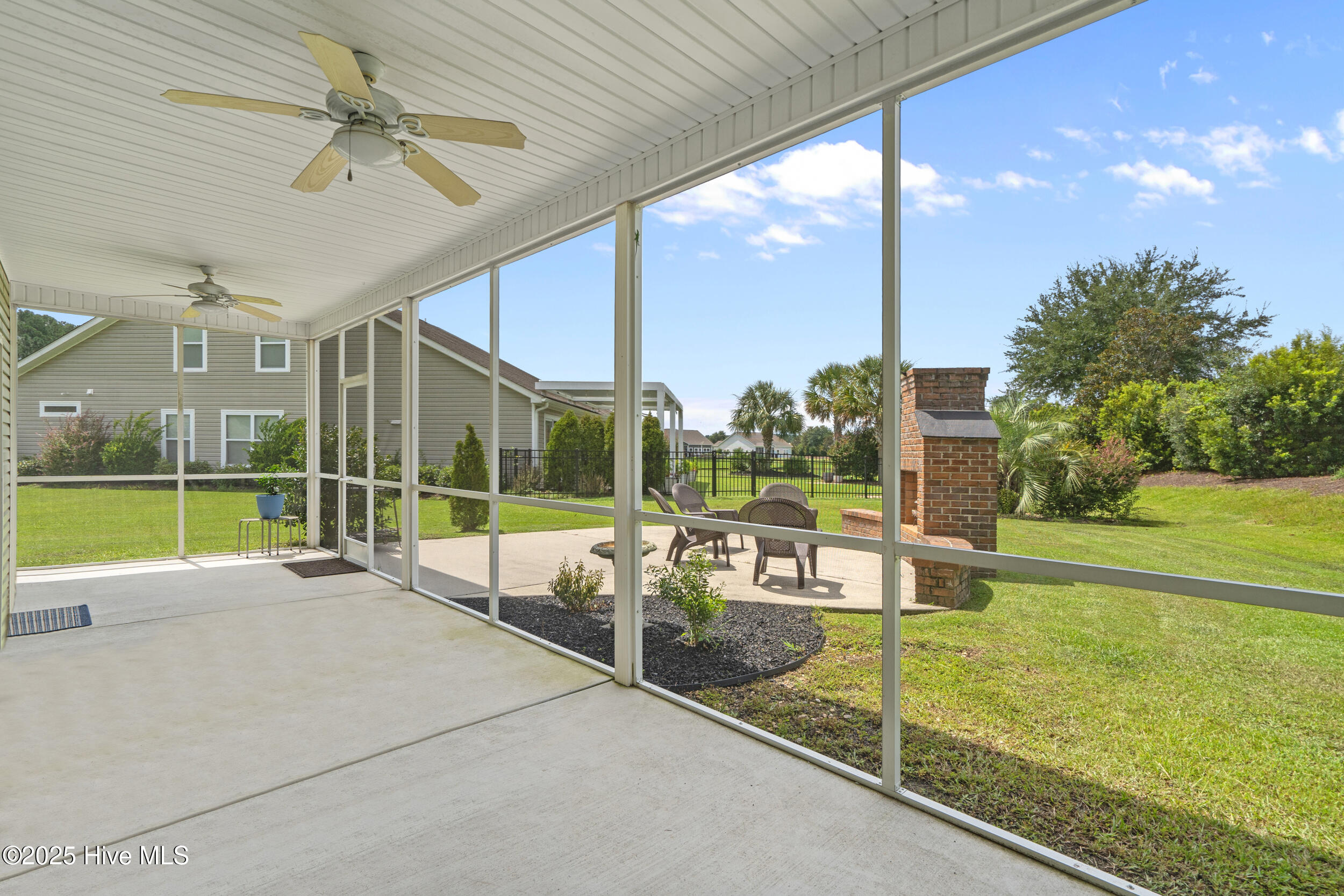 100527914 | Photo 31