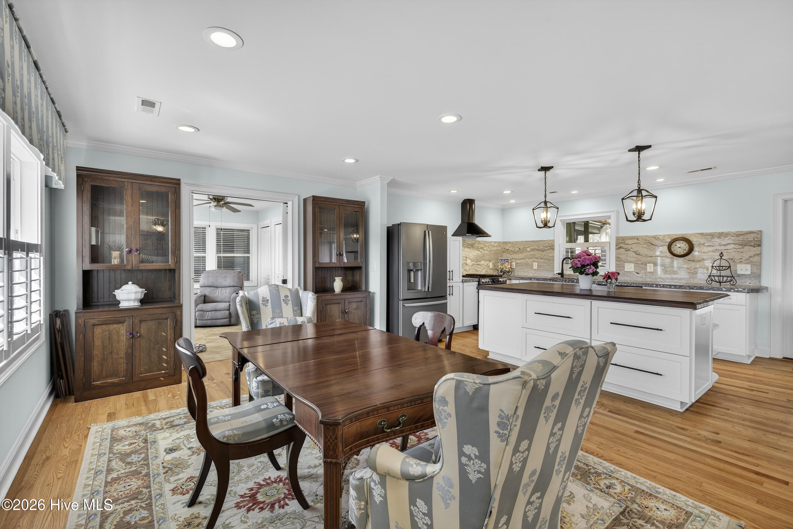 100559114 | Photo 14