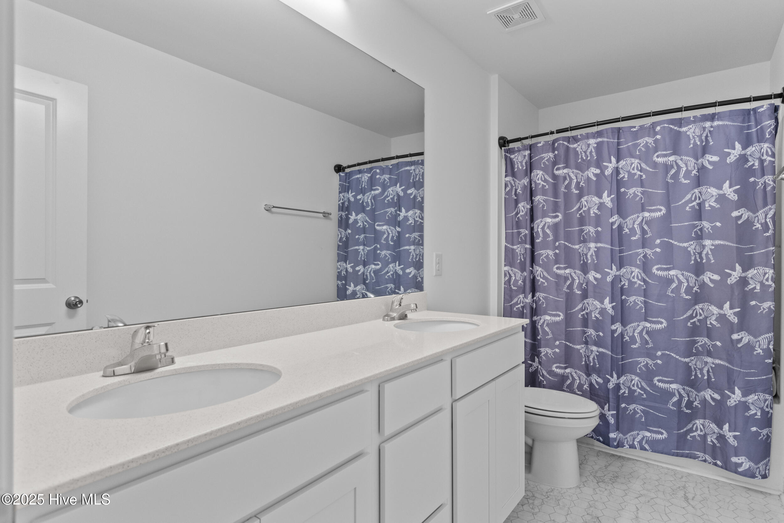 100563734 | Photo 36