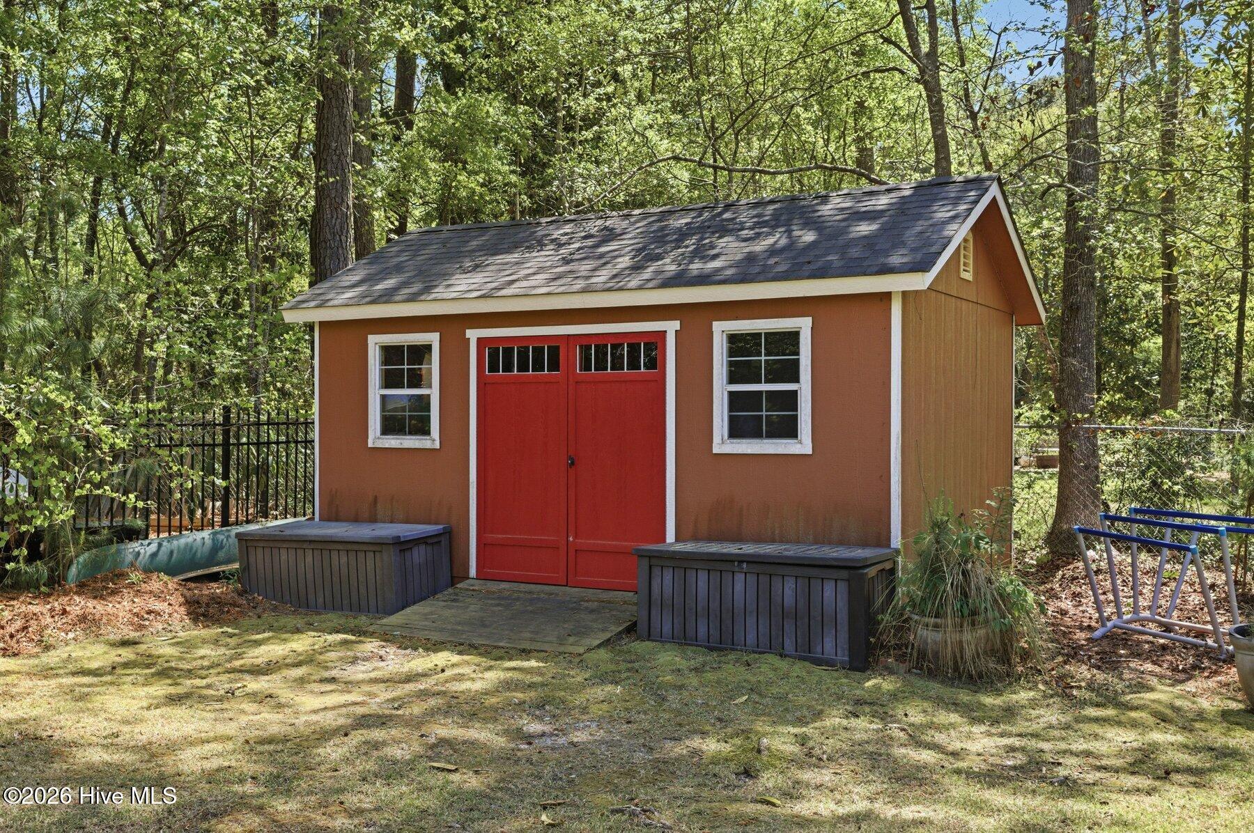 100566267 | Photo 50