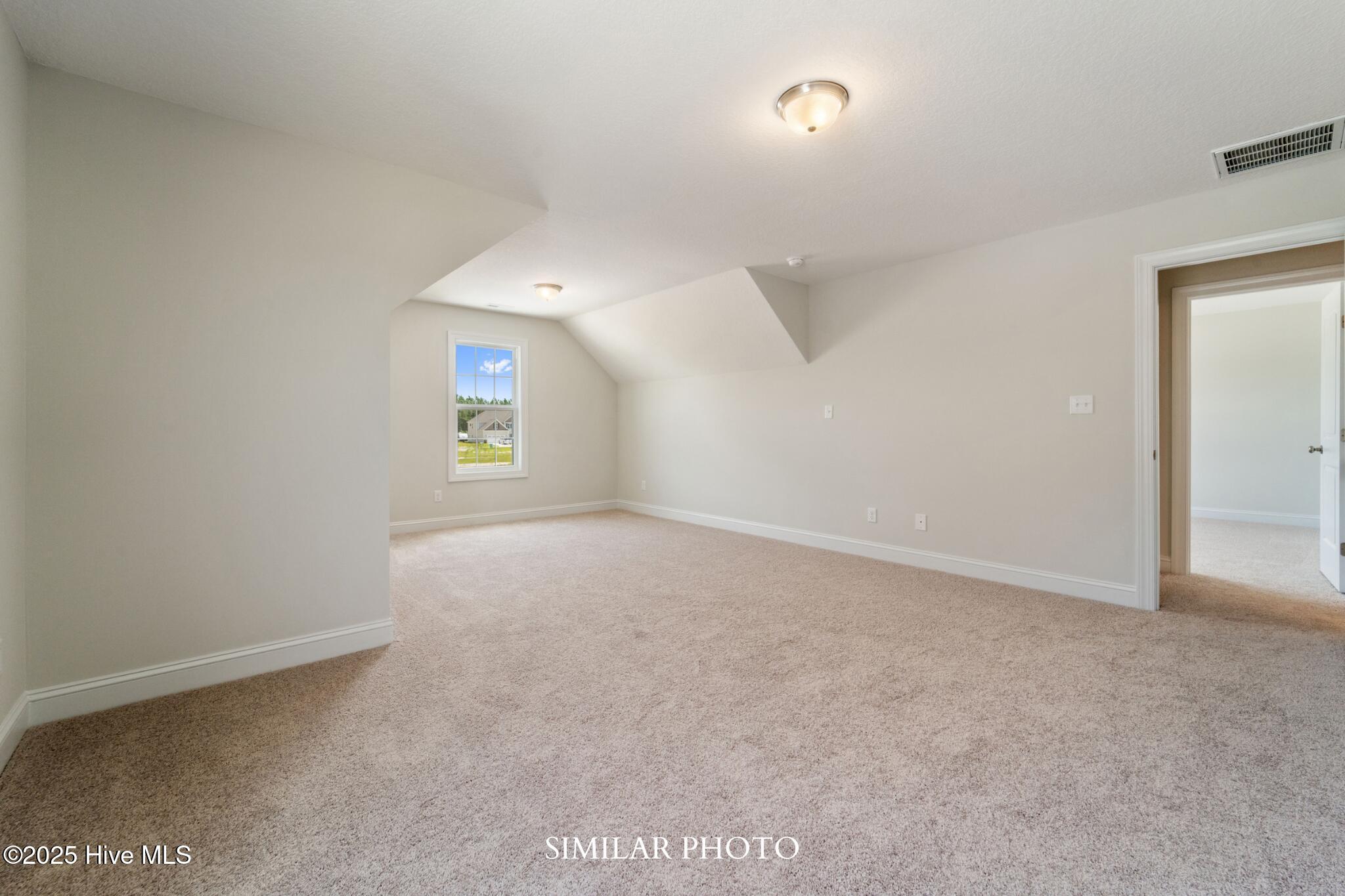 100545471 | Photo 32