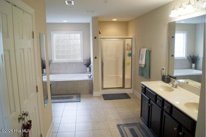 100558967 | Photo 25