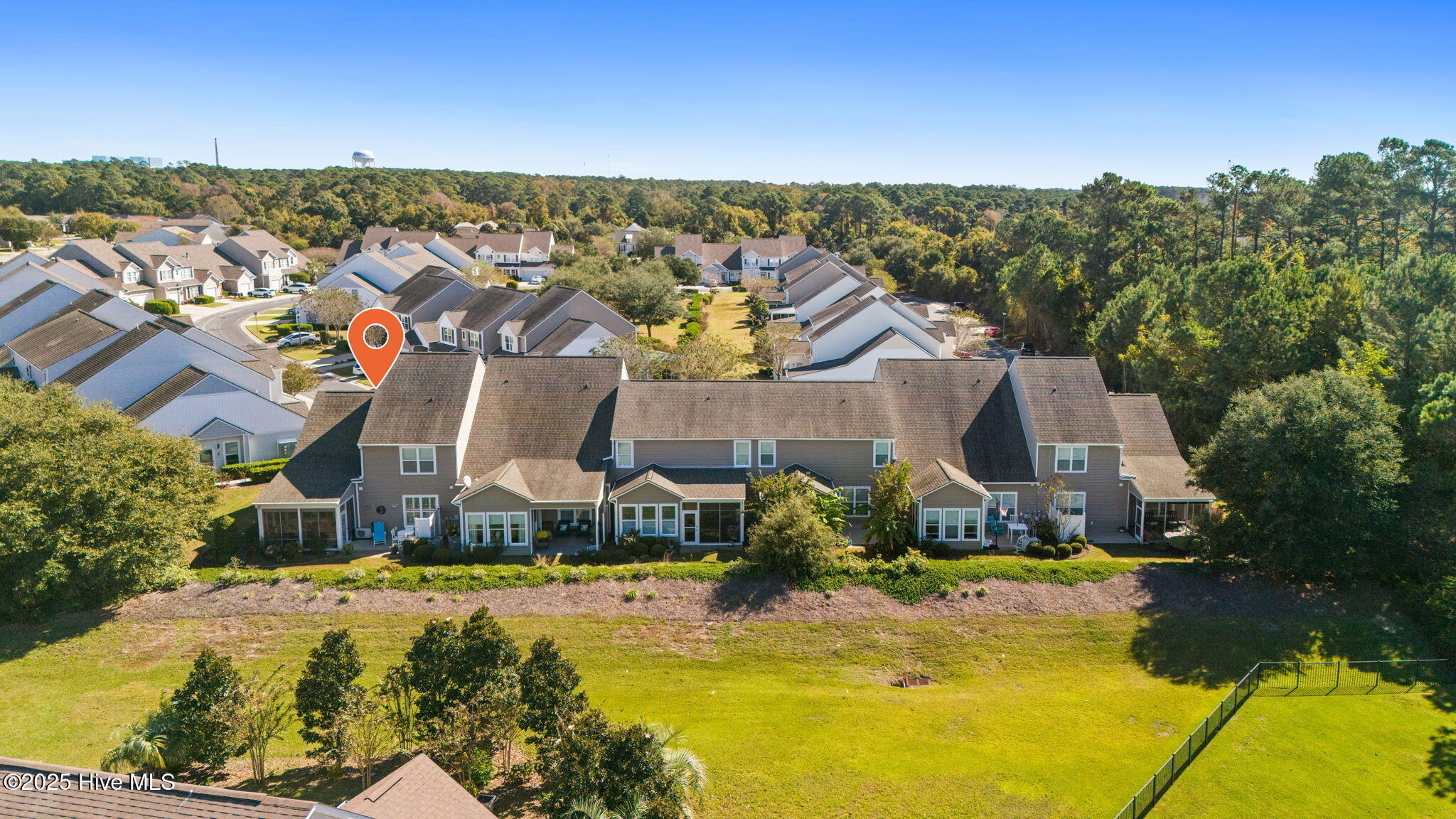 100538371 | Photo 61