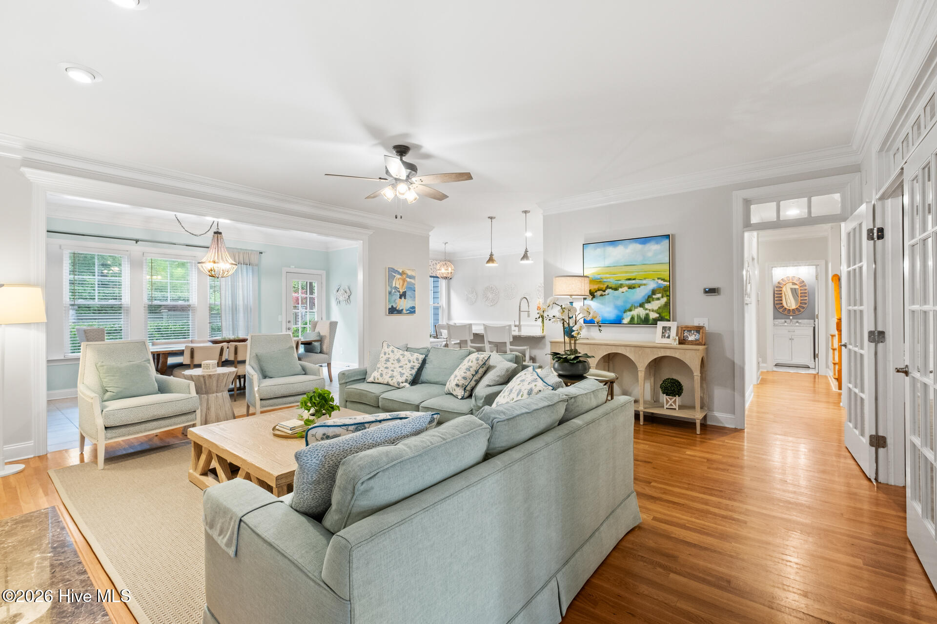 100554088 | Photo 14