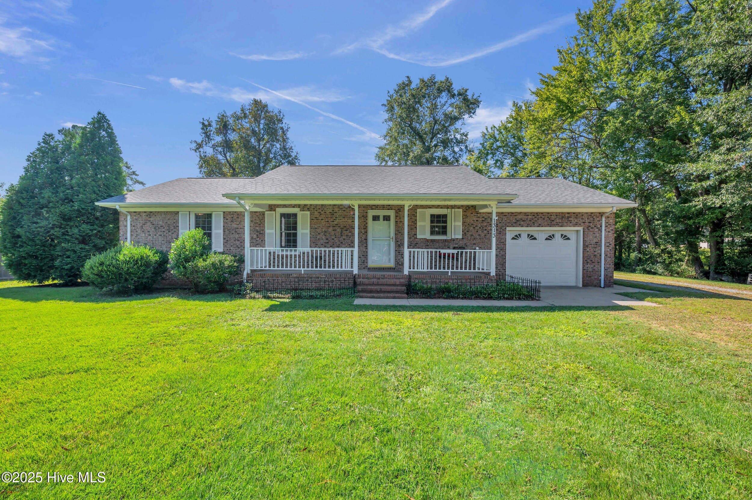 Homes for sale in Jacksonville, NC | 1313, 1315 Pony Farm Rd, Jacksonville, NC 28540 | MLS# 100532115