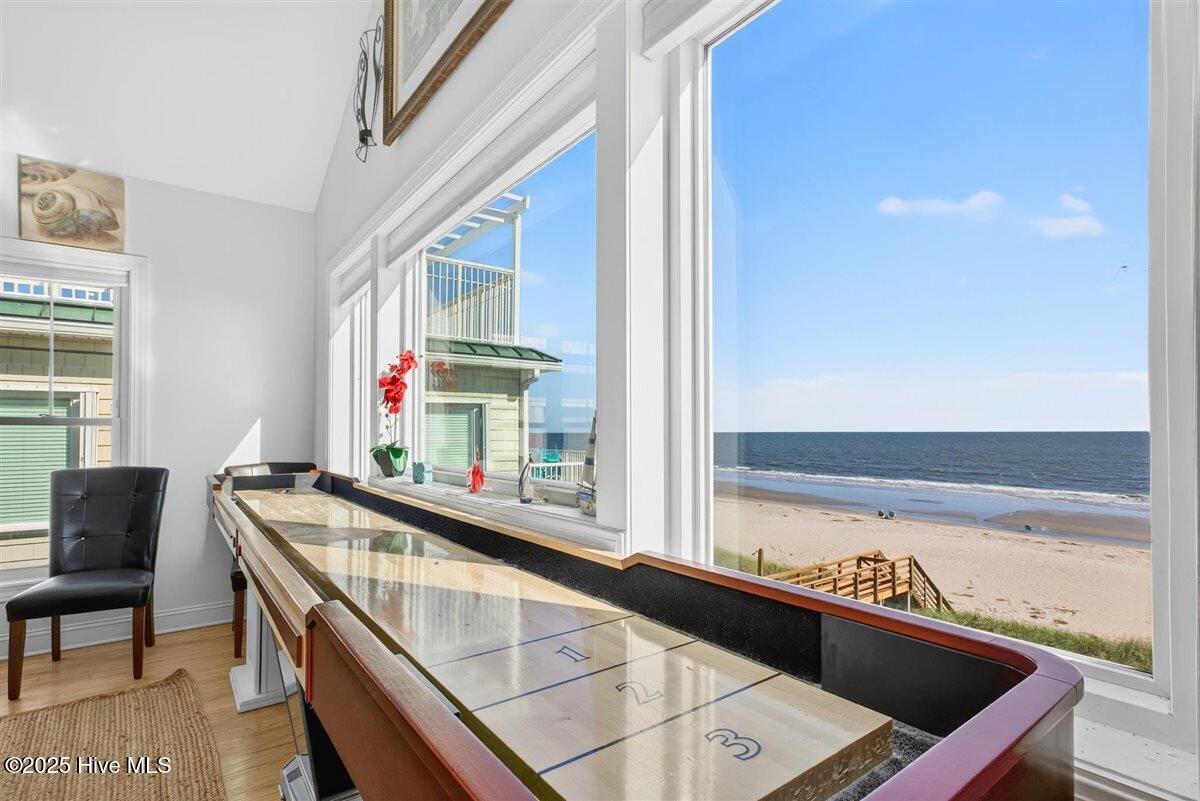 100538364 | Photo 27