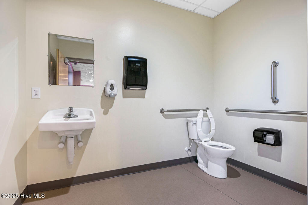 4275 Western Boulevard, Jacksonville, NC, 28546