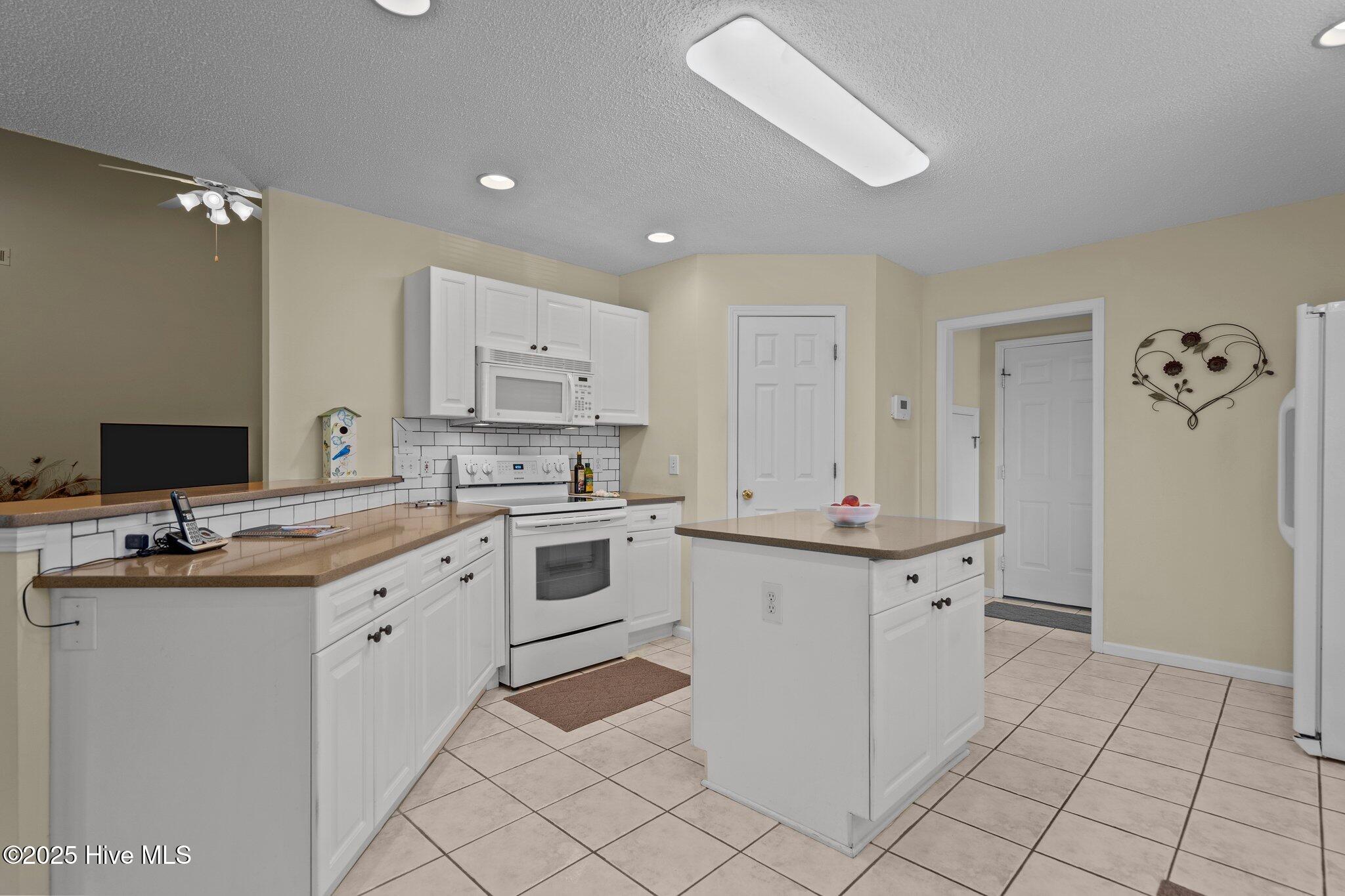 100515832 | Photo 29