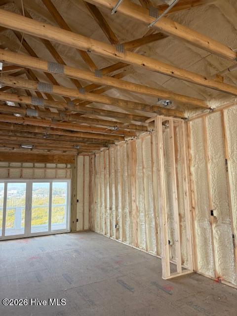 100503420 | Photo 85