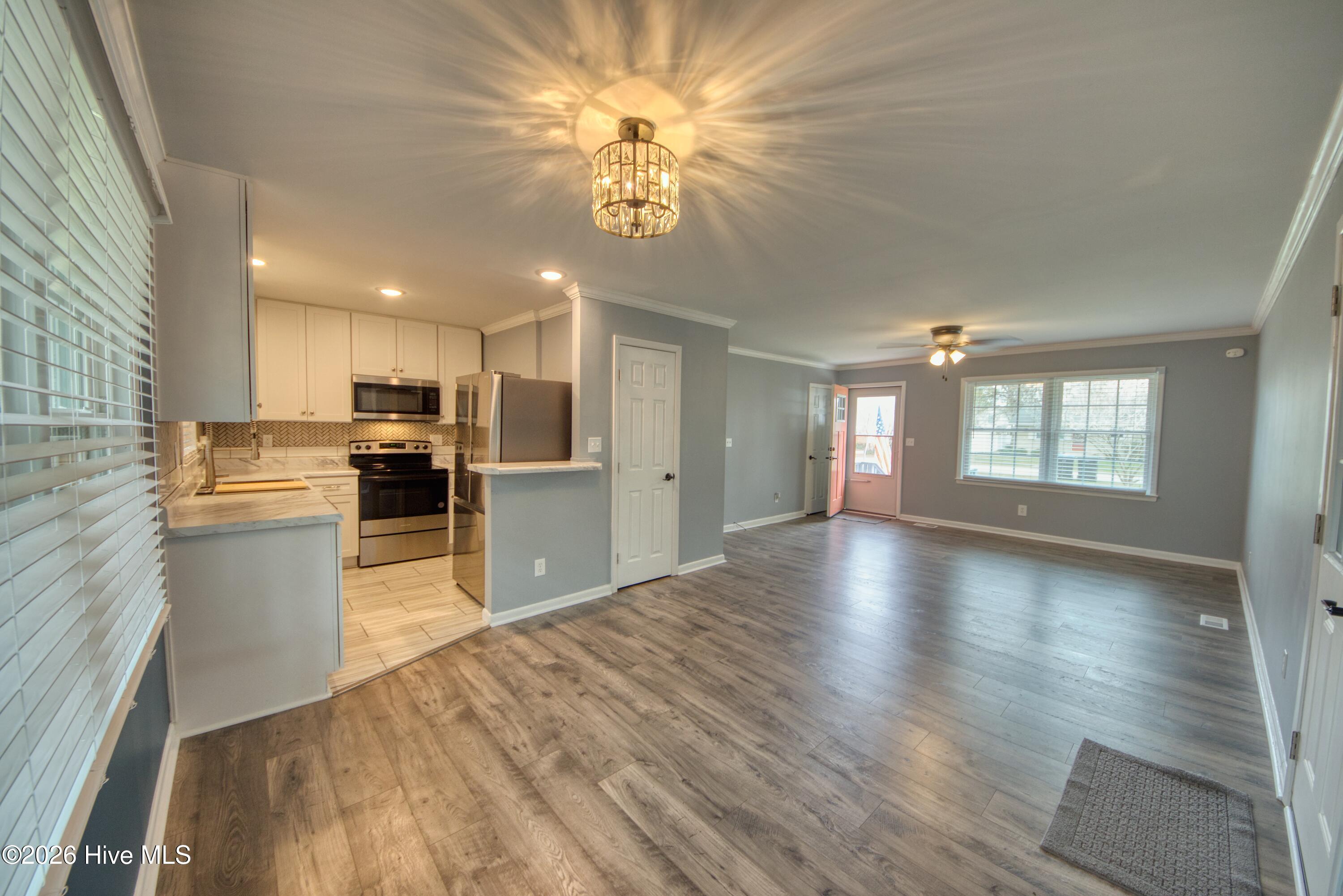 213 N Mcrae Street, Burgaw, NC 28425 – photo 7: View from DR