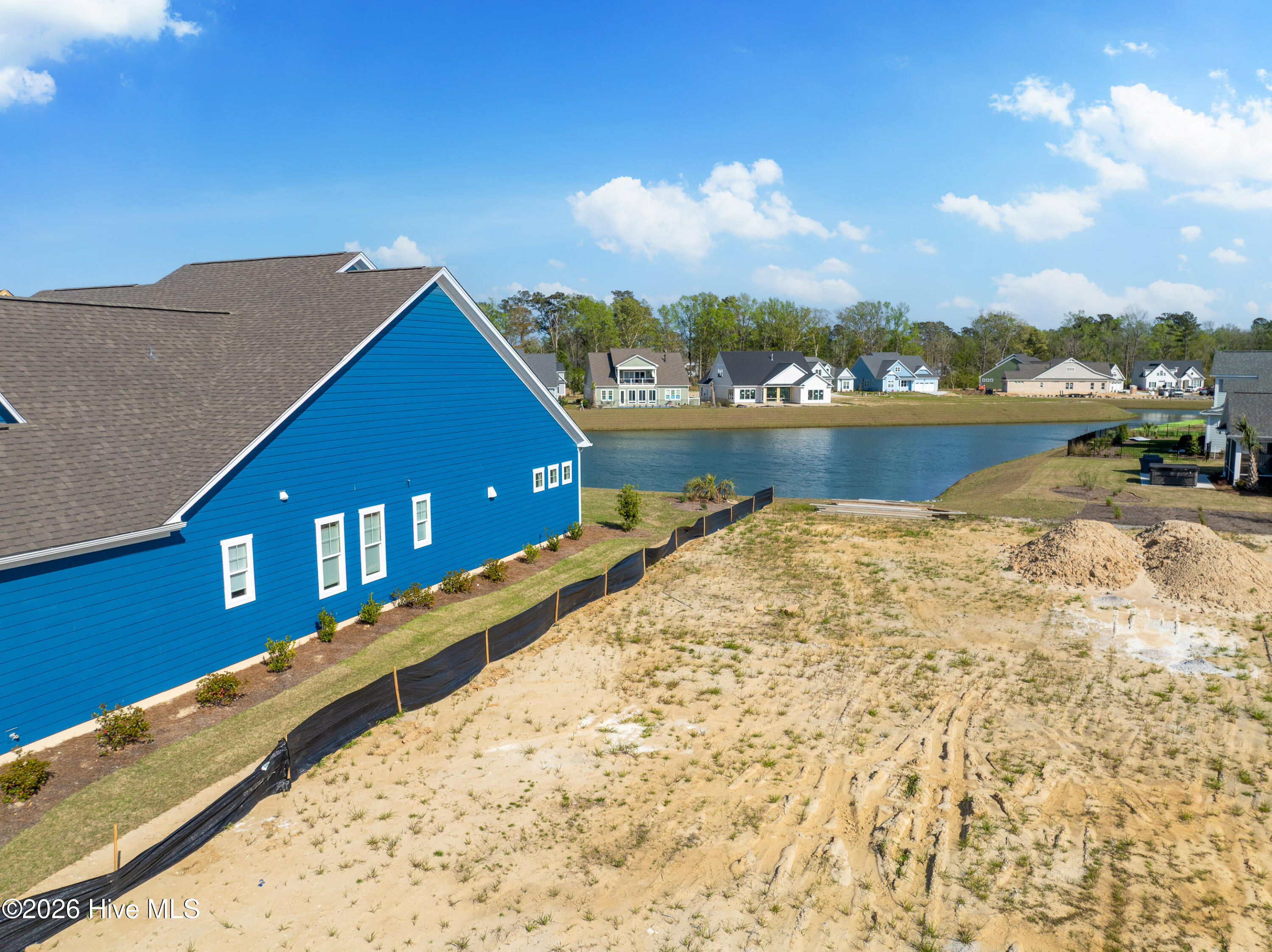 100564727 | Photo 28