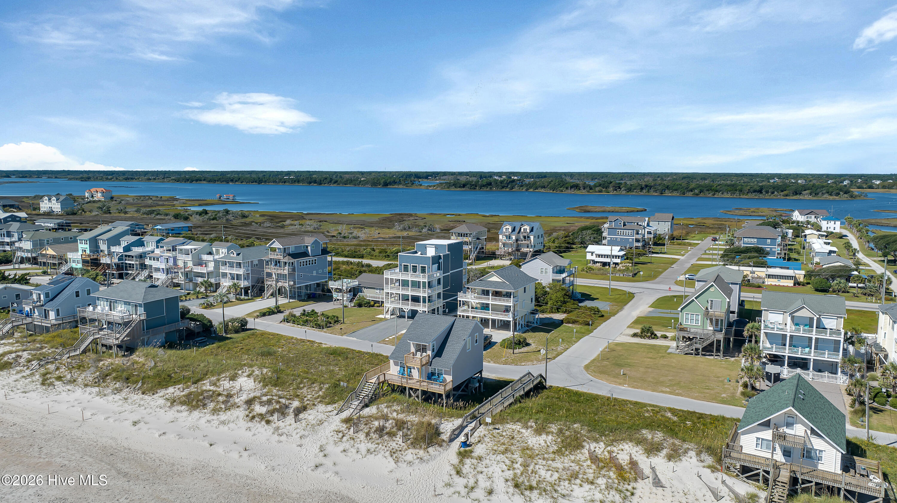 100548009 | Photo 50