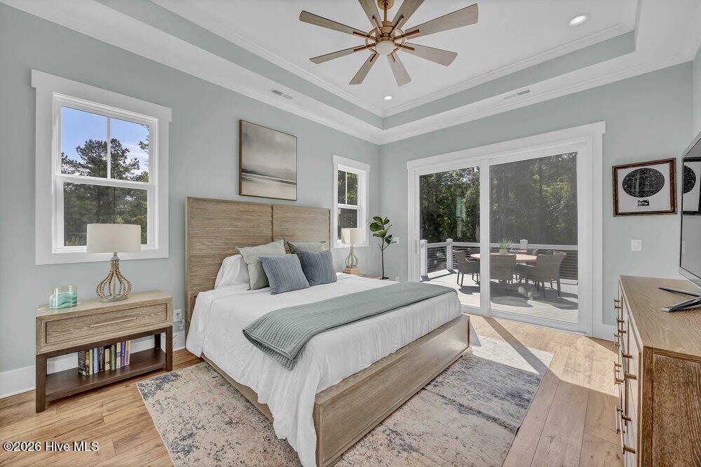 100574377 | Photo 28