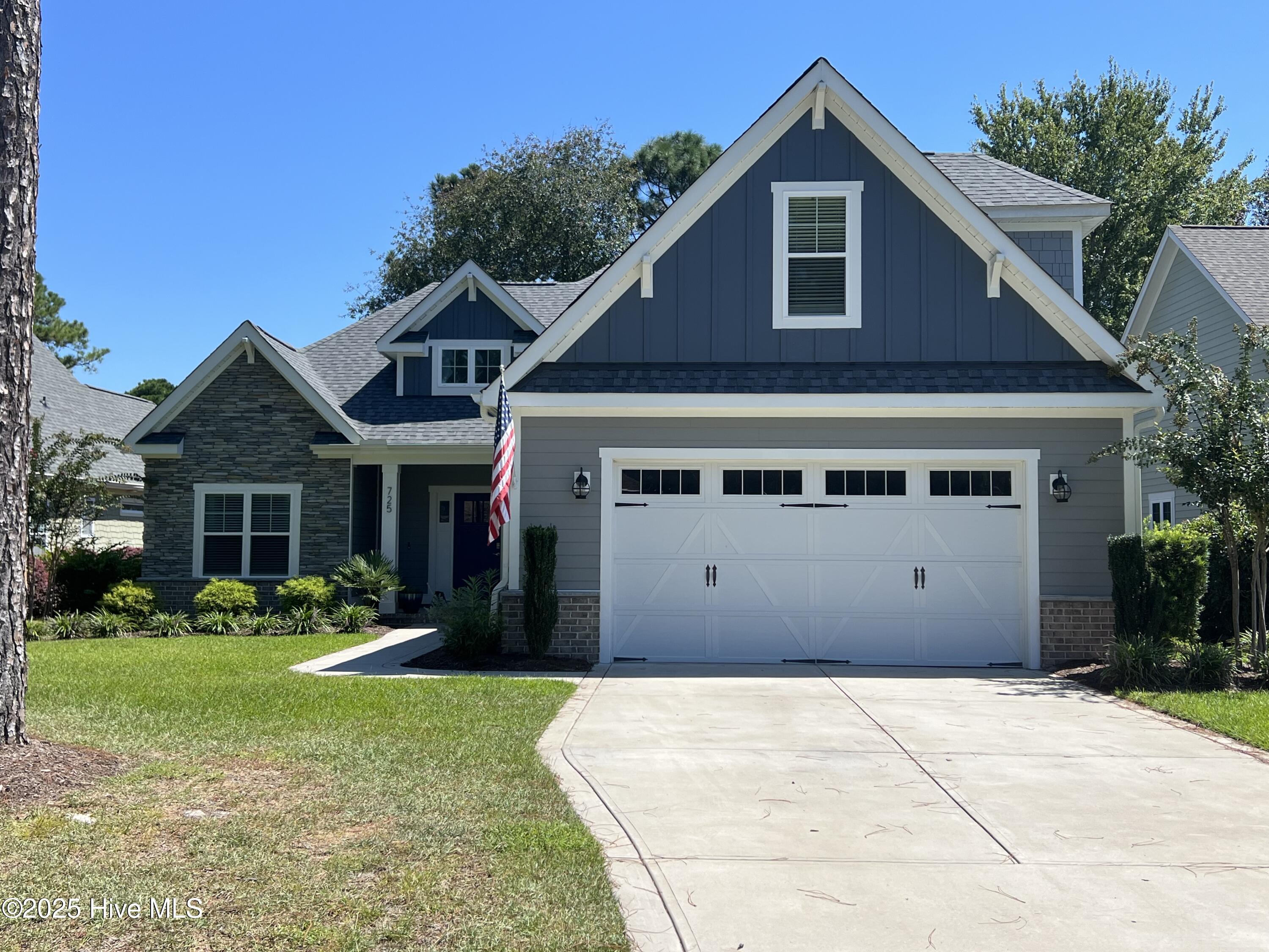 front 725 Bermuda Walk