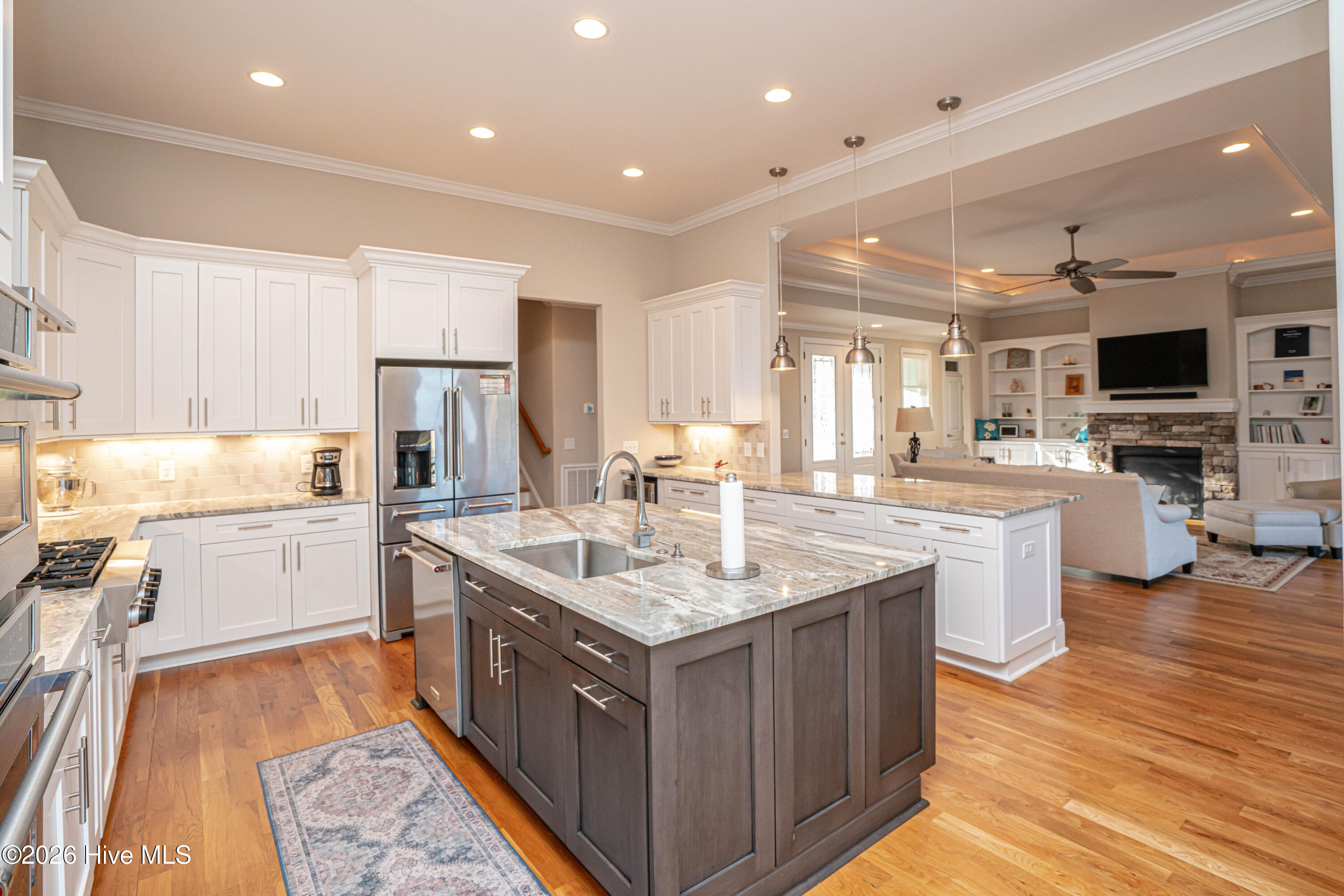 100550389 | Photo 19