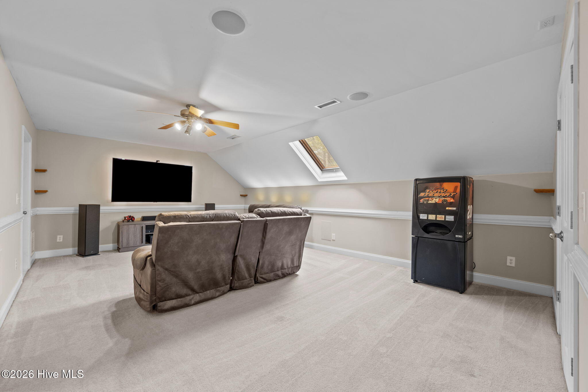 100552888 | Photo 28