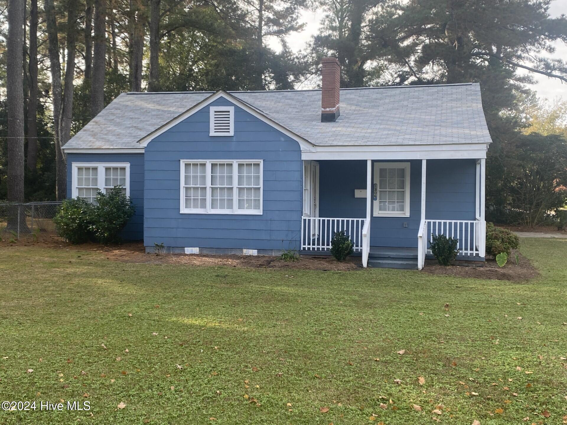1306 N Respess Street, Washington, NC, 27889