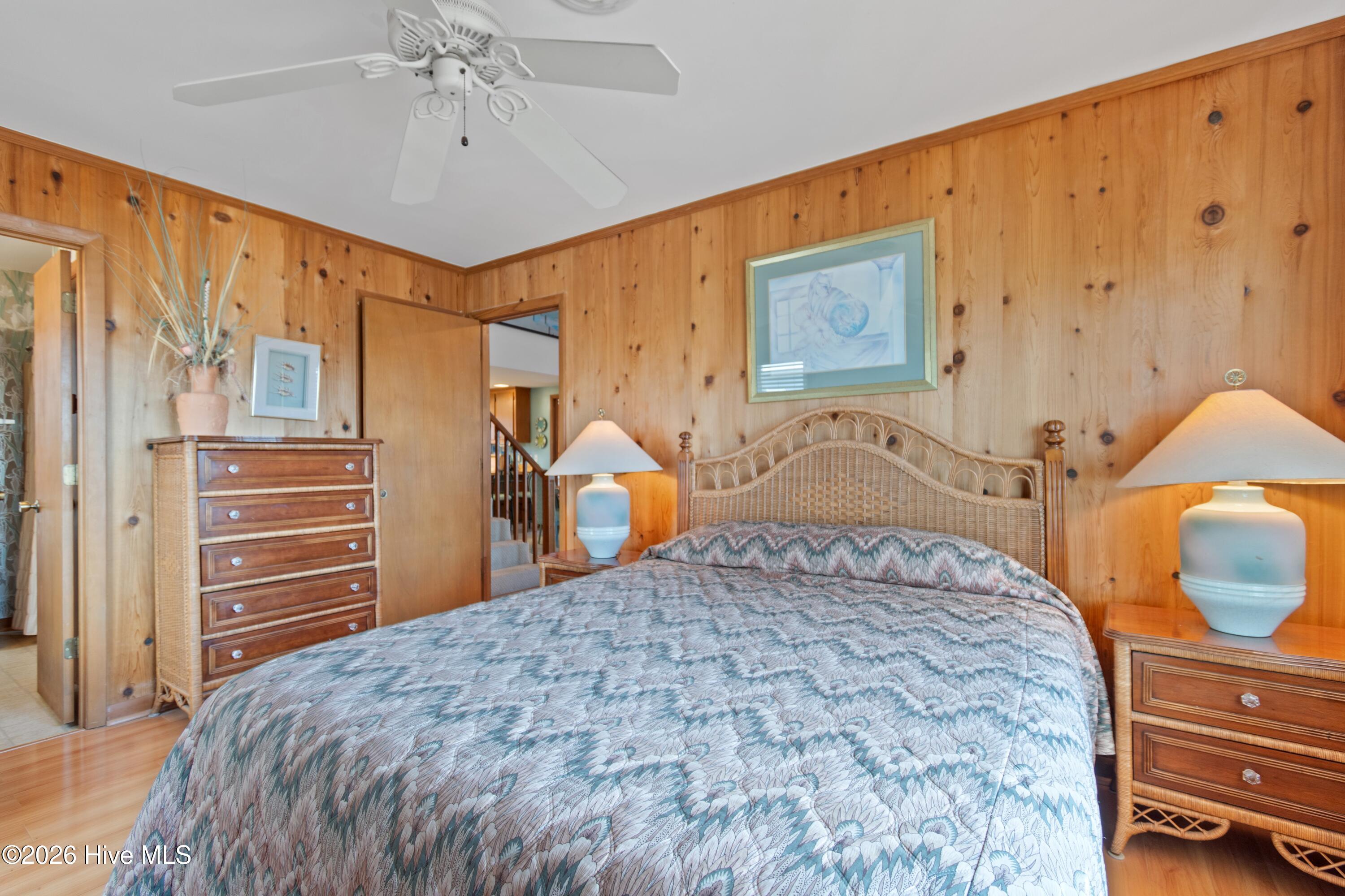 100553939 | Photo 28