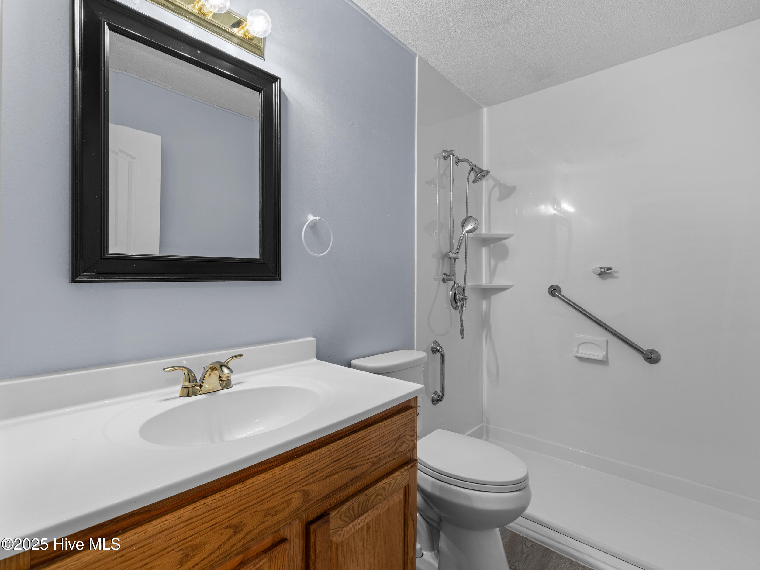 100543442 | Photo 27