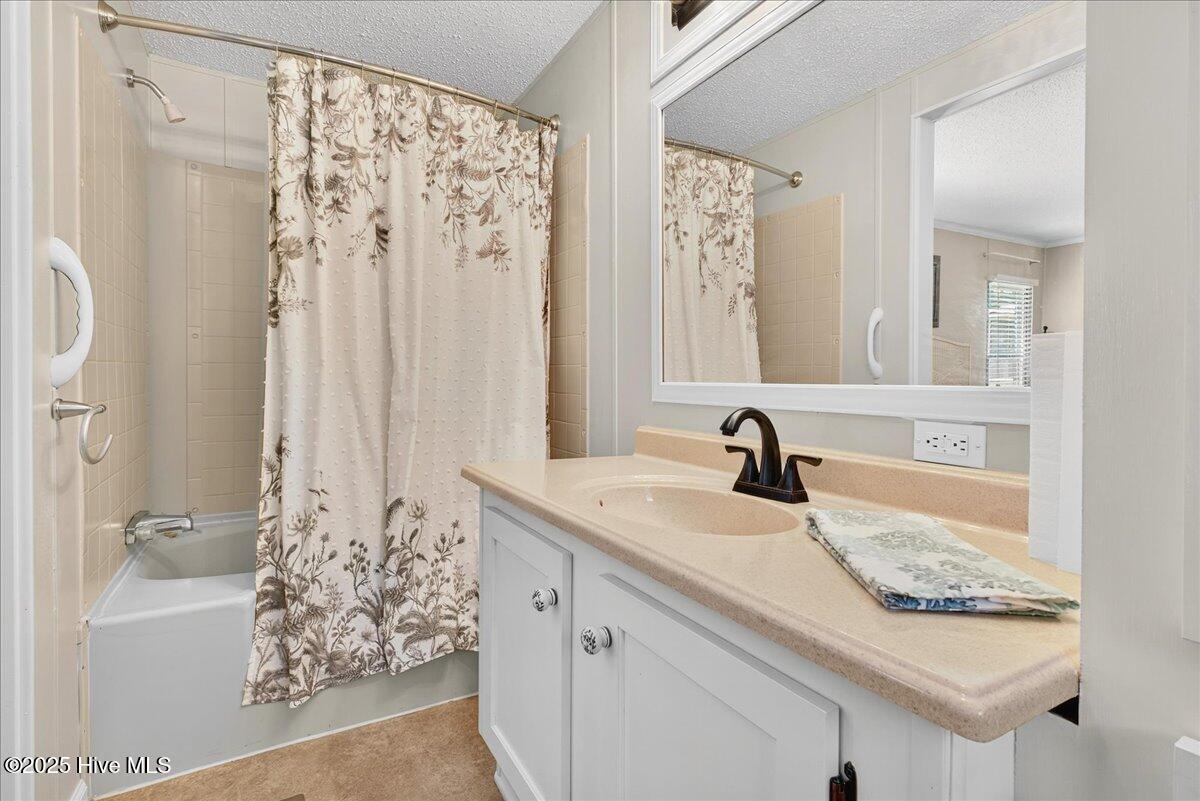 100534395 | Photo 27