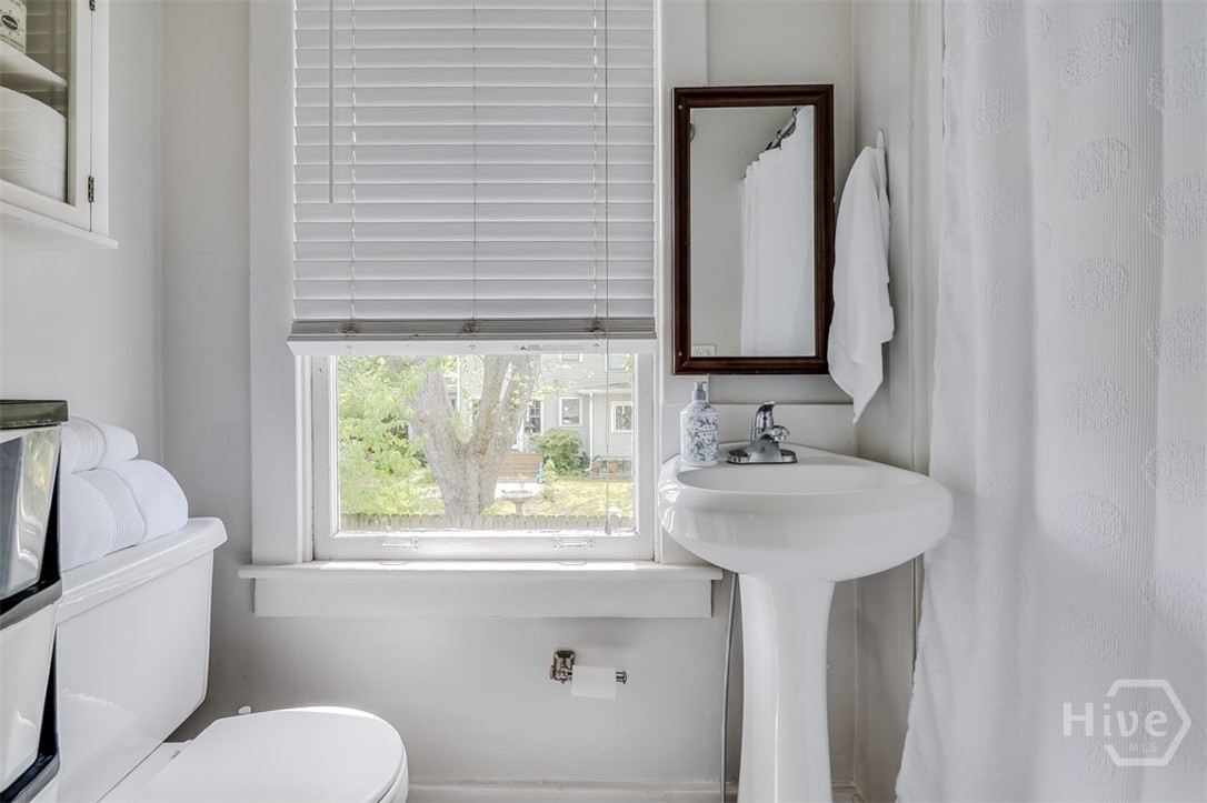 37 E 50Th Street, Savannah, GA, 31405