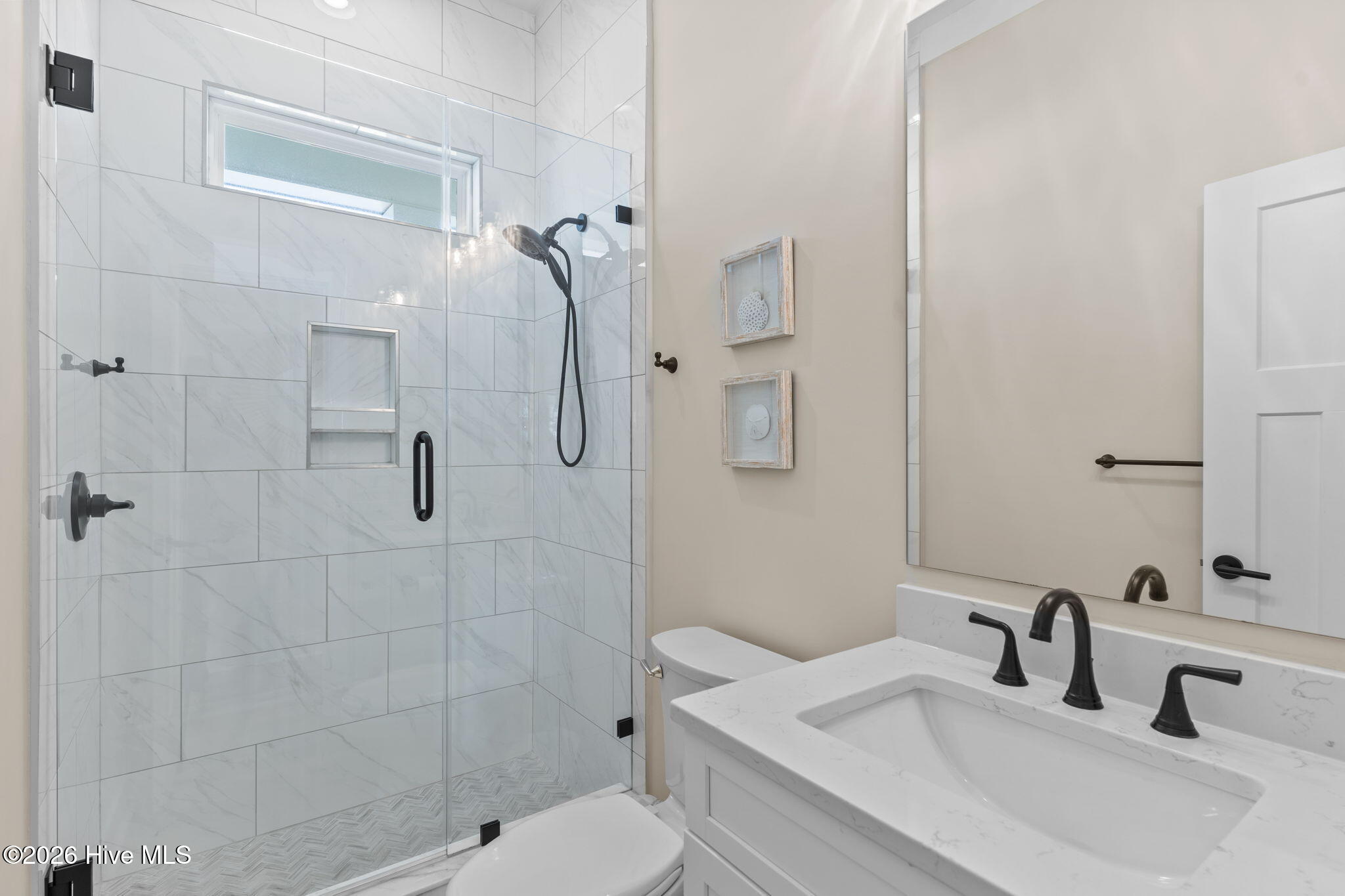 100559050 | Photo 13