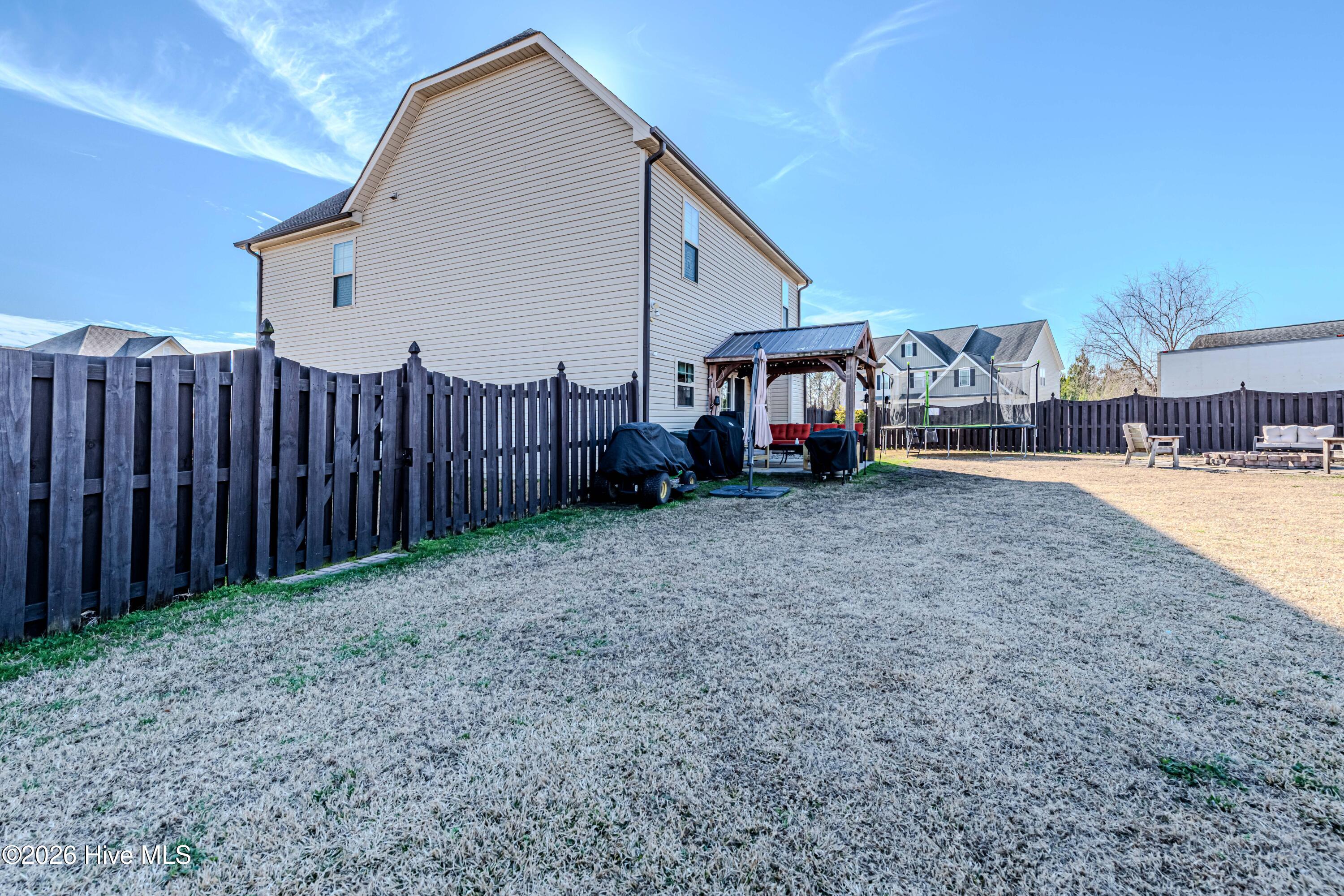 100555095 | Photo 65