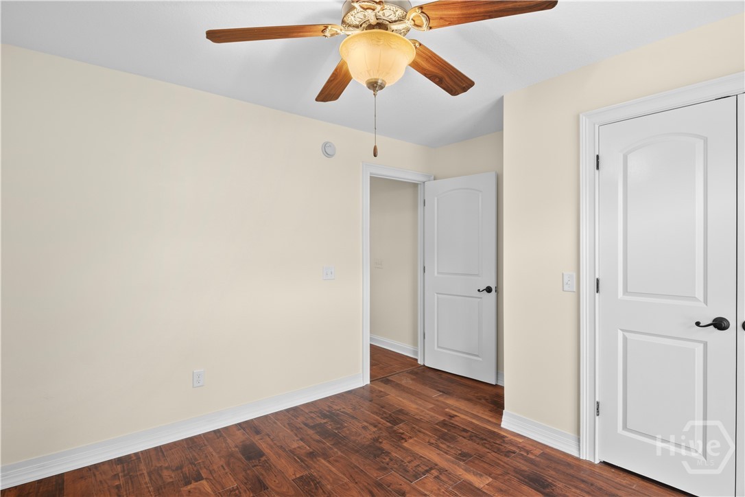 3rd bedroom opposite side