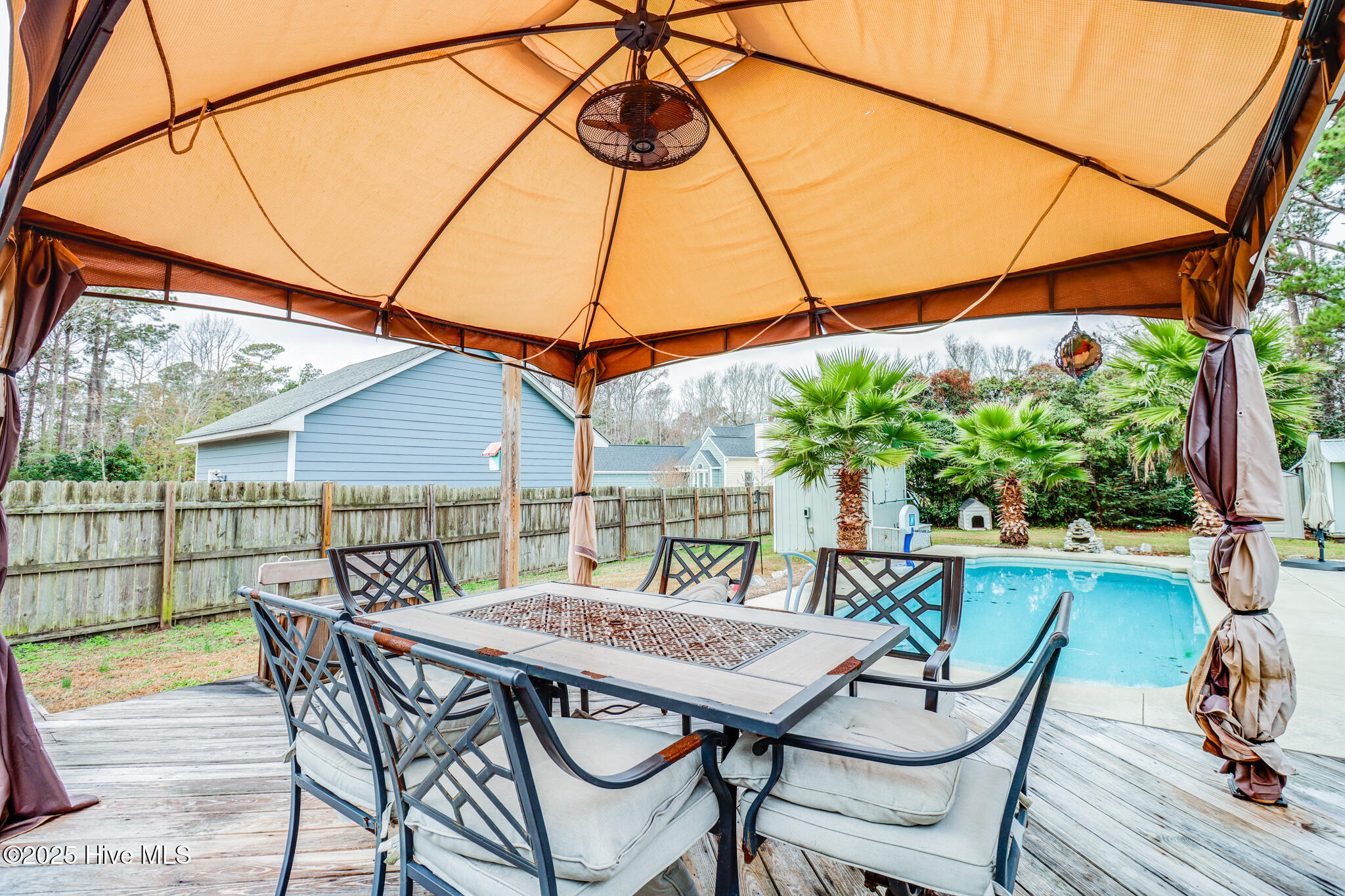 100544057 | Photo 37