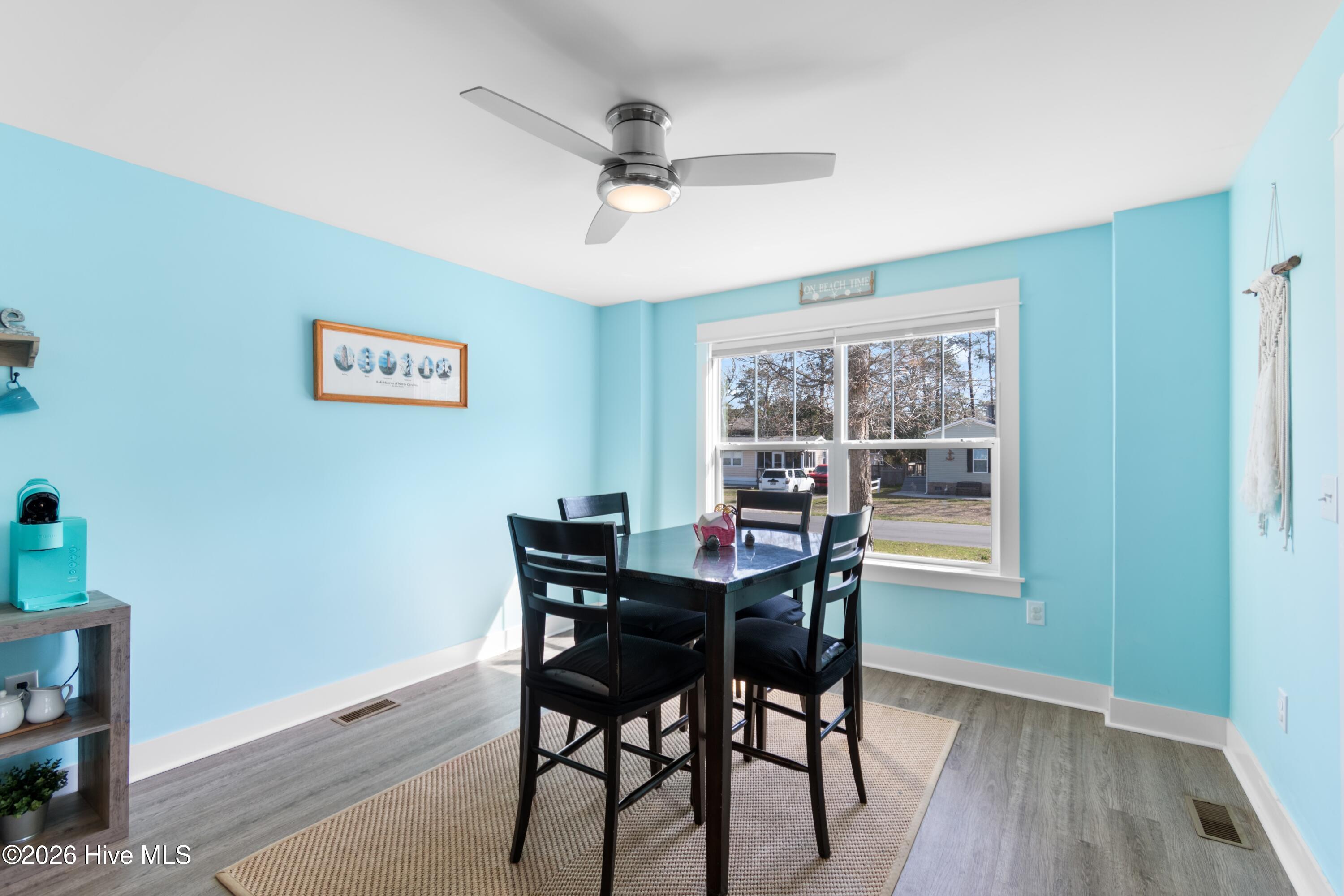 100558691 | Photo 14