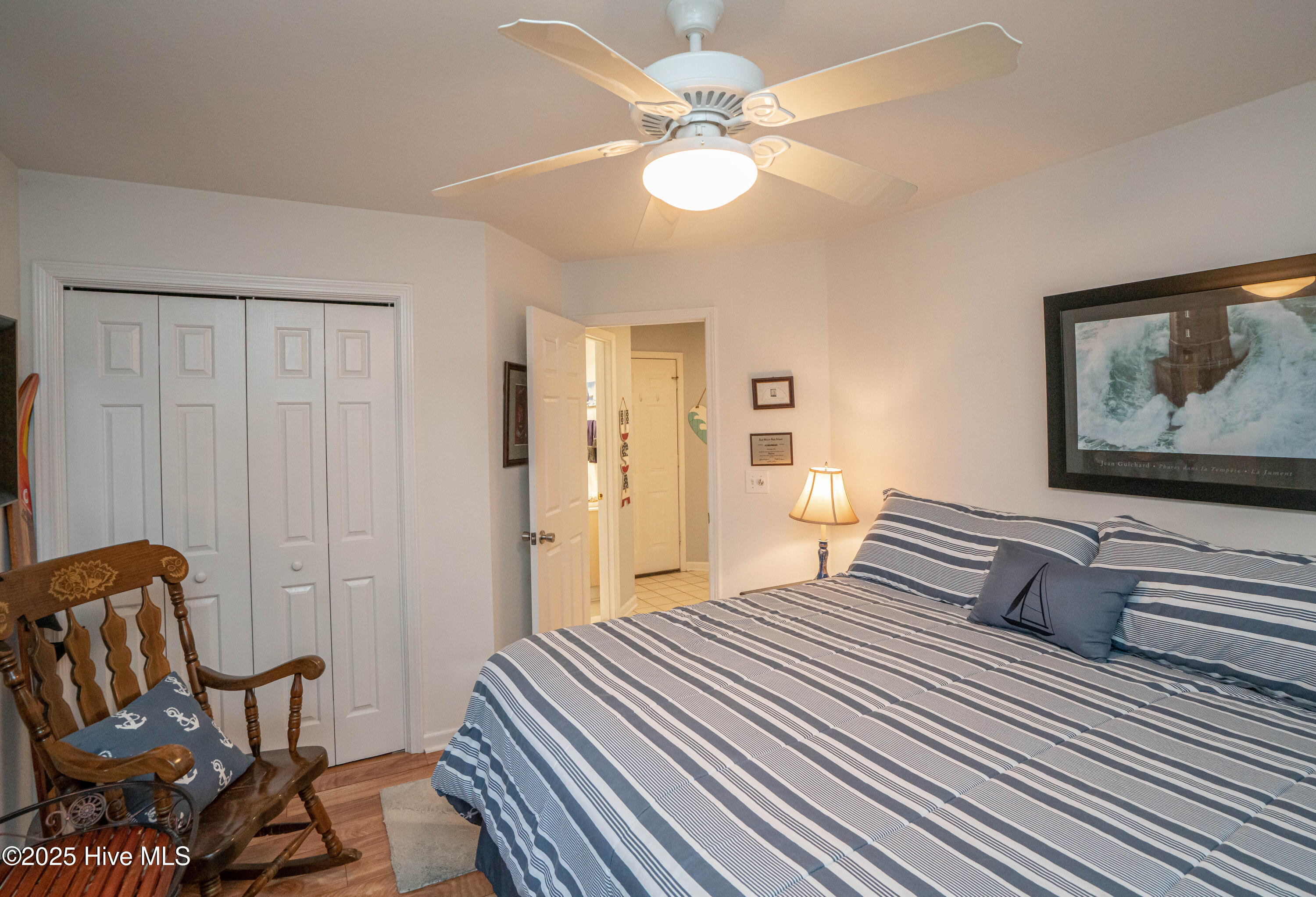 100536080 | Photo 26