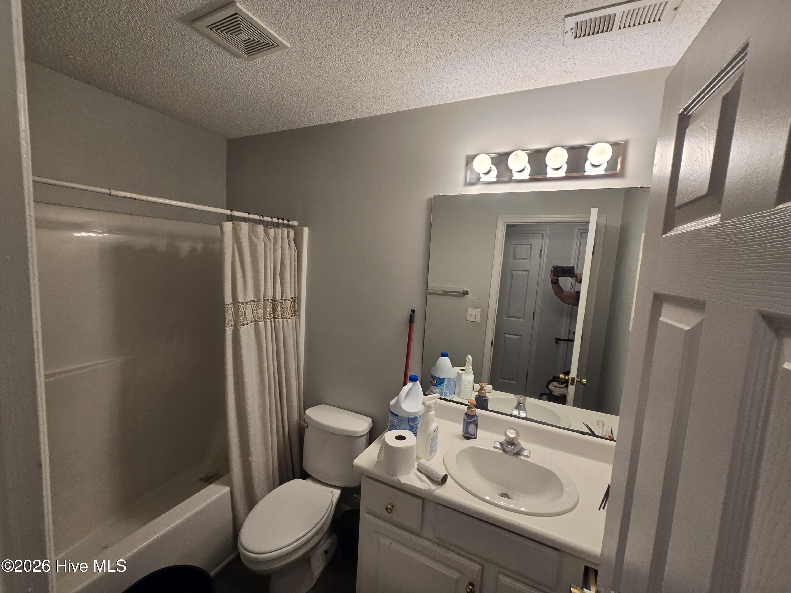 100569420 | Photo 14