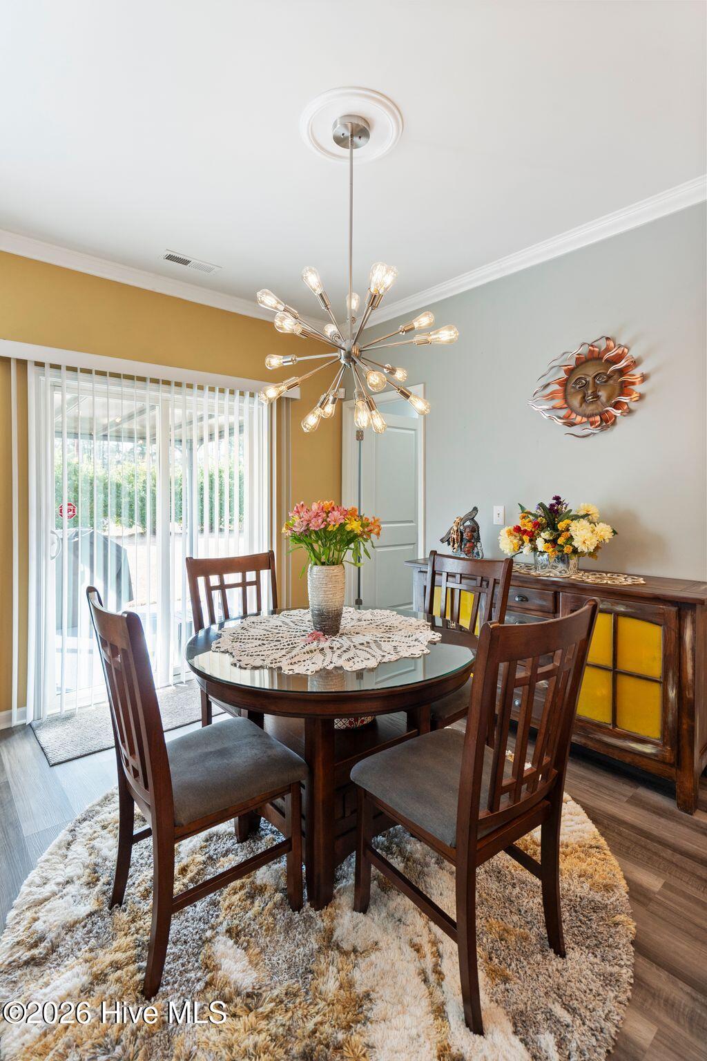 100550283 | Photo 23