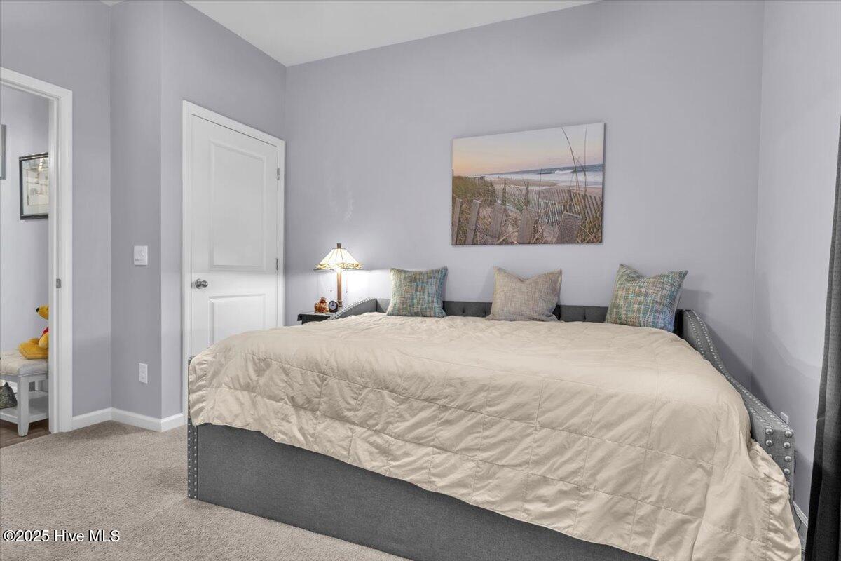 100539995 | Photo 42