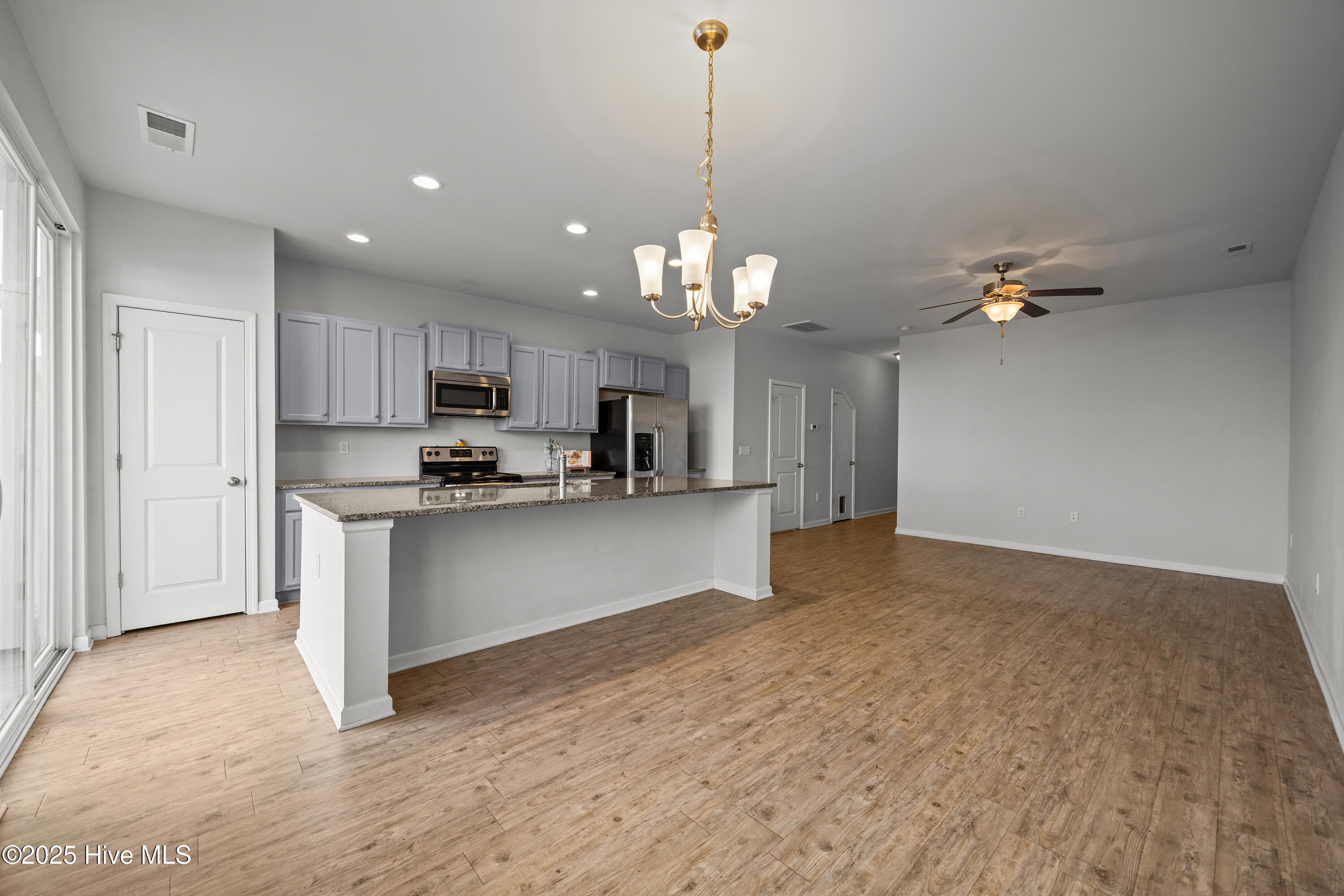 7308 Chipley Drive, Wilmington, NC 28411 – photo 14: 29-print-IMG_9597