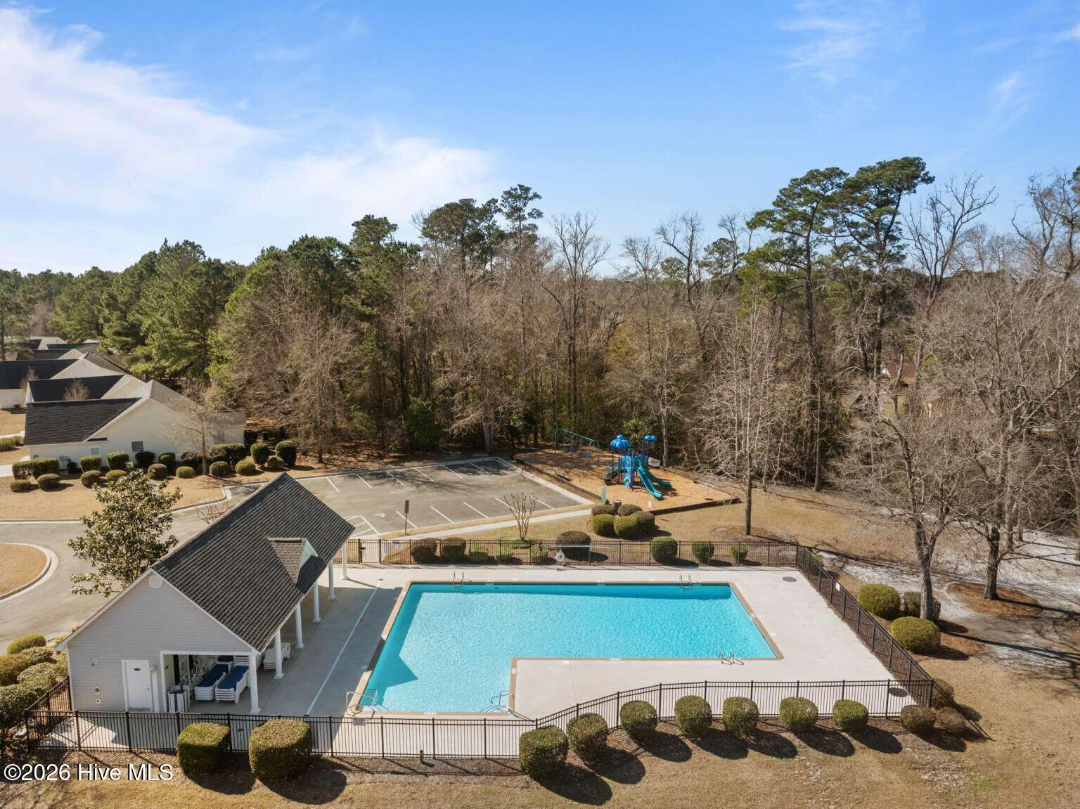 100553422 | Photo 39