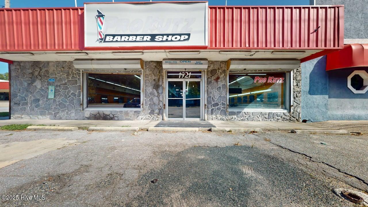 1921 Lejeune Boulevard, Jacksonville, NC, 28546