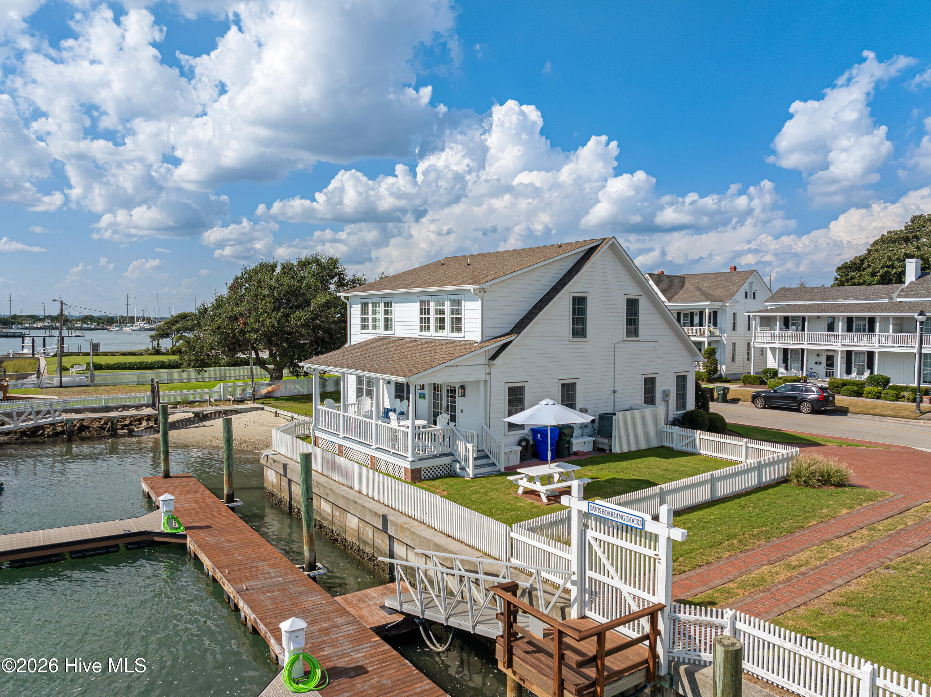 122 Front Street & Slip #5,Beaufort