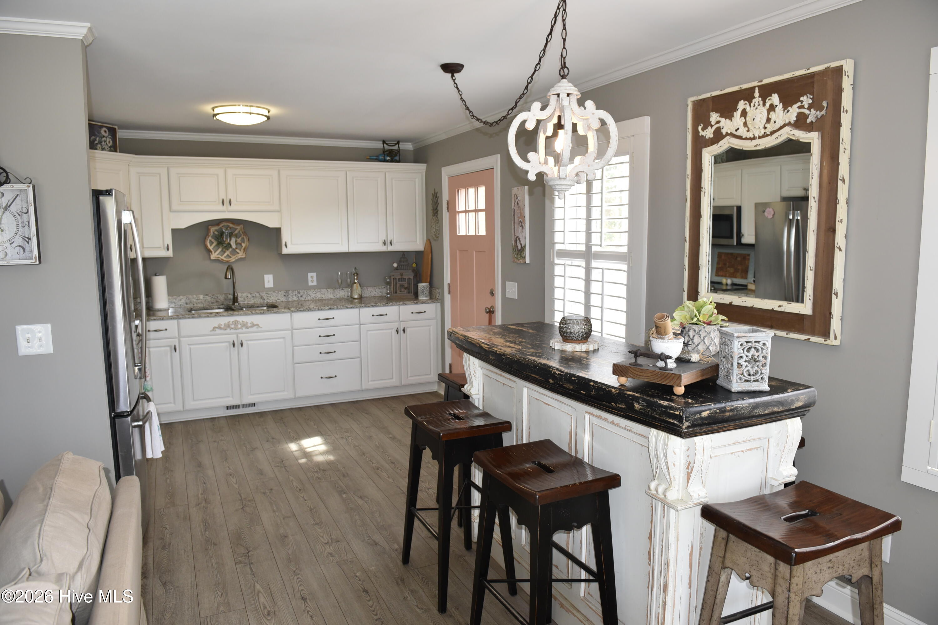 100559366 | Photo 14