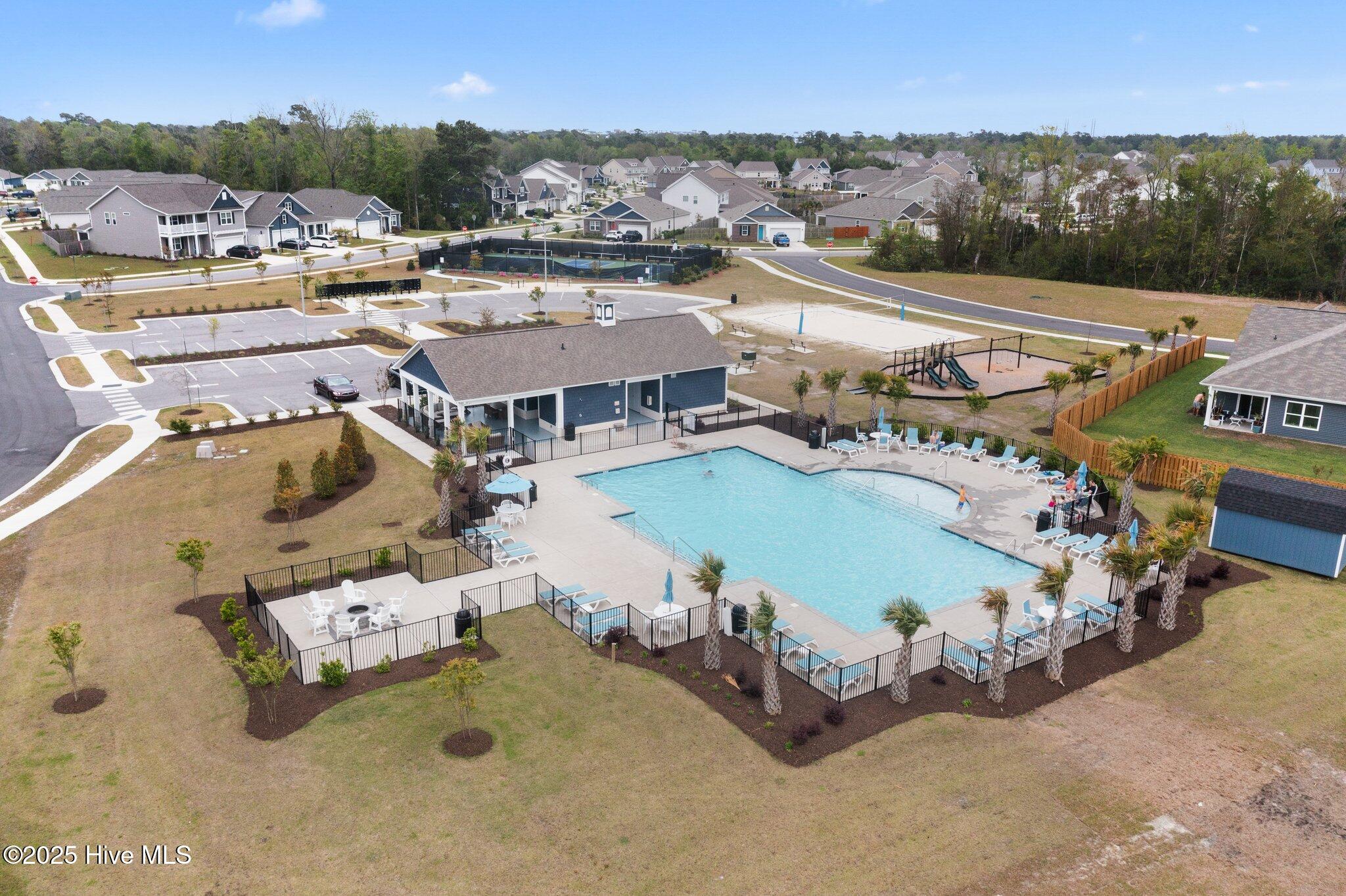 100545620 | Photo 47