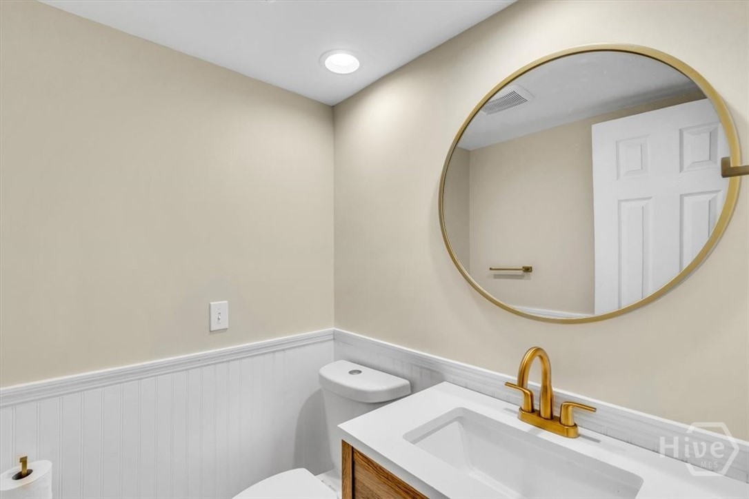 Powder room