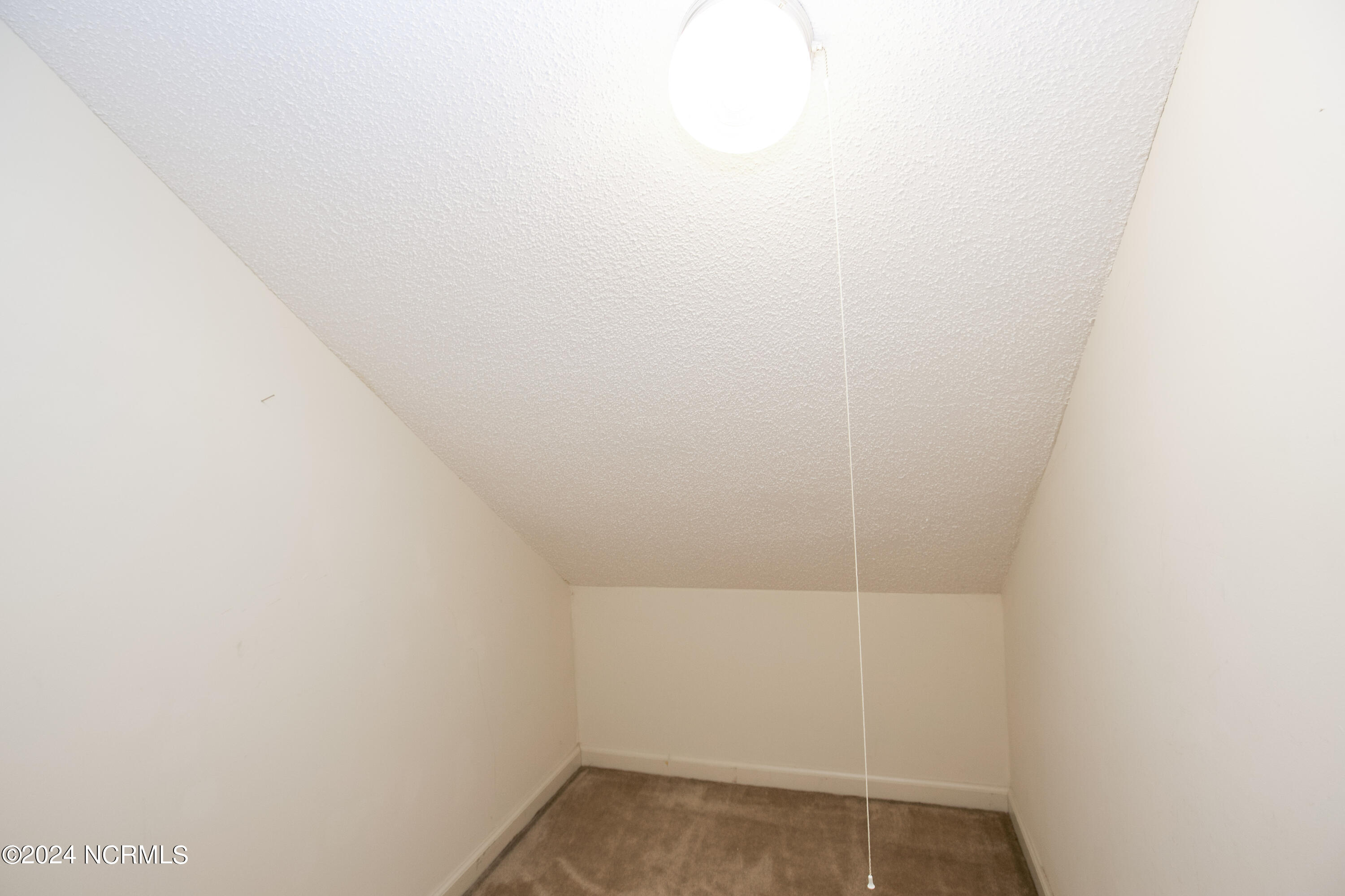 620 Diamondhead Dr S-40
