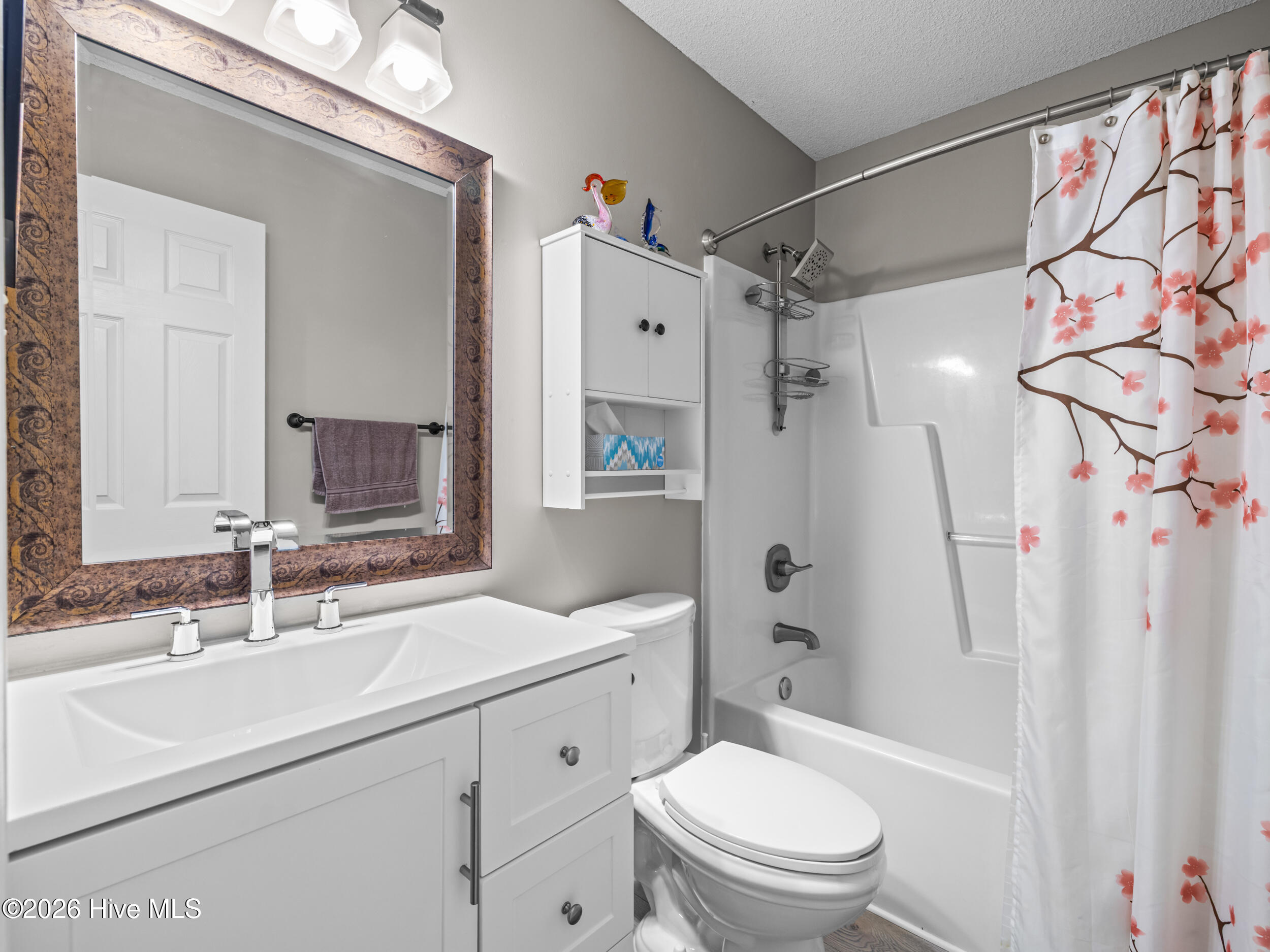 100547559 | Photo 36