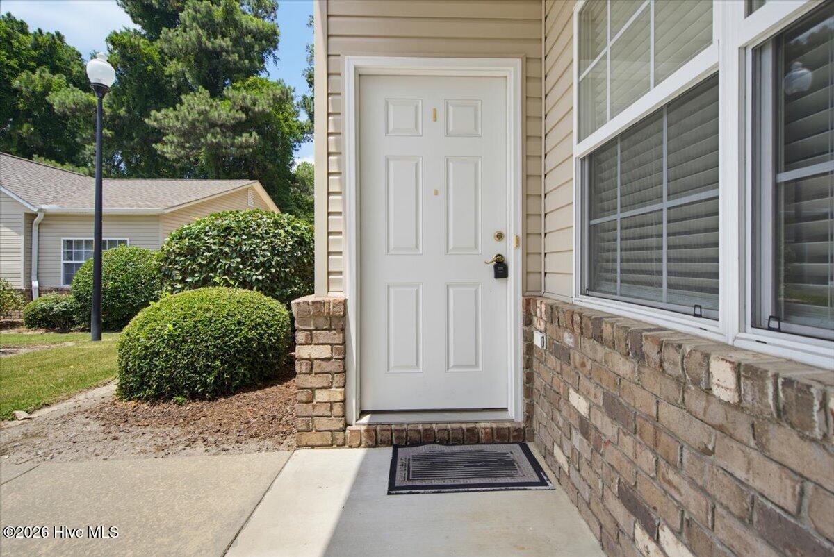 Exterior photo of 101 E Rhode Island Avenue M, Southern Pines, NC 28387. MLS: 100586318