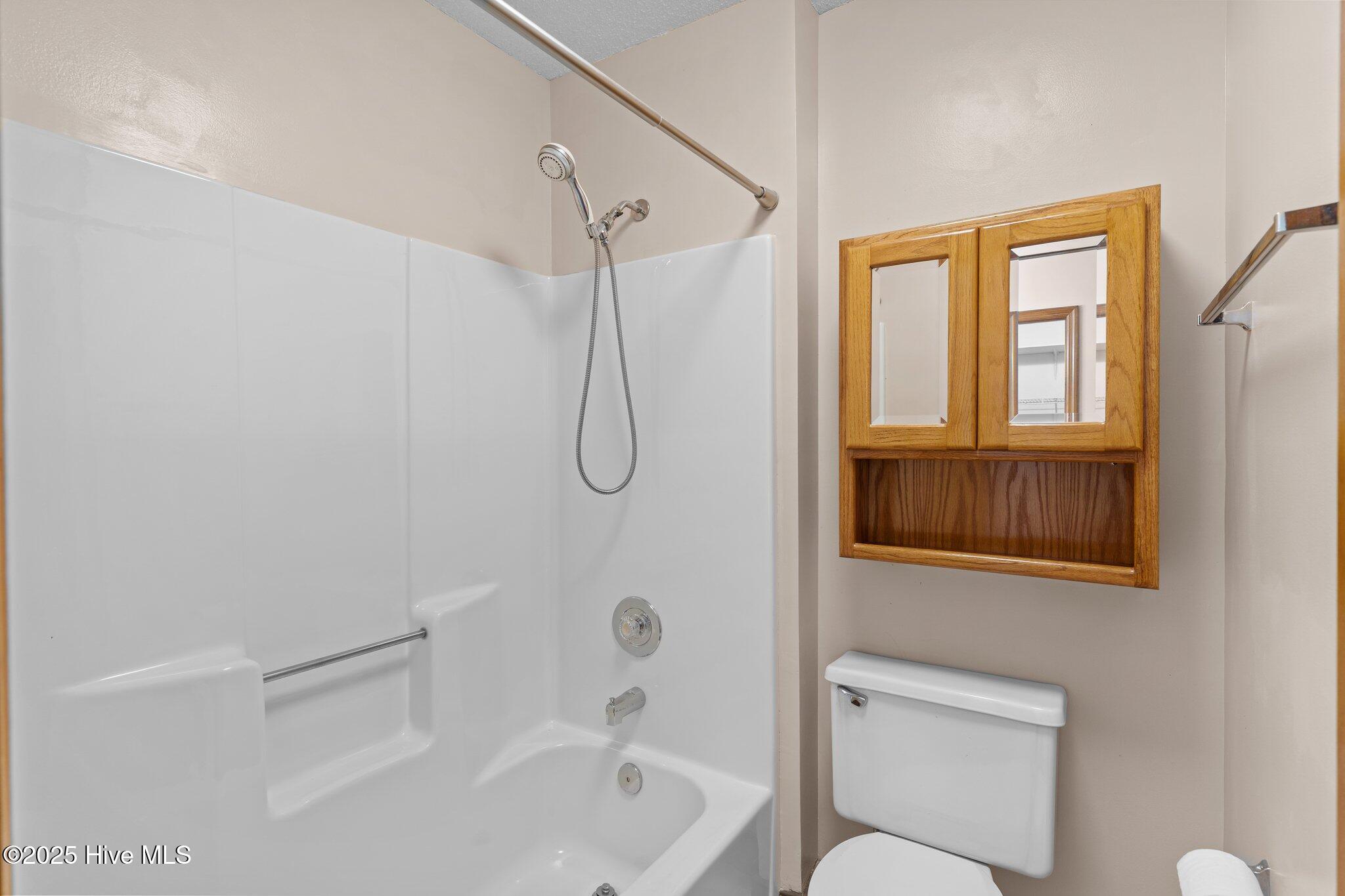 100514247 | Photo 17